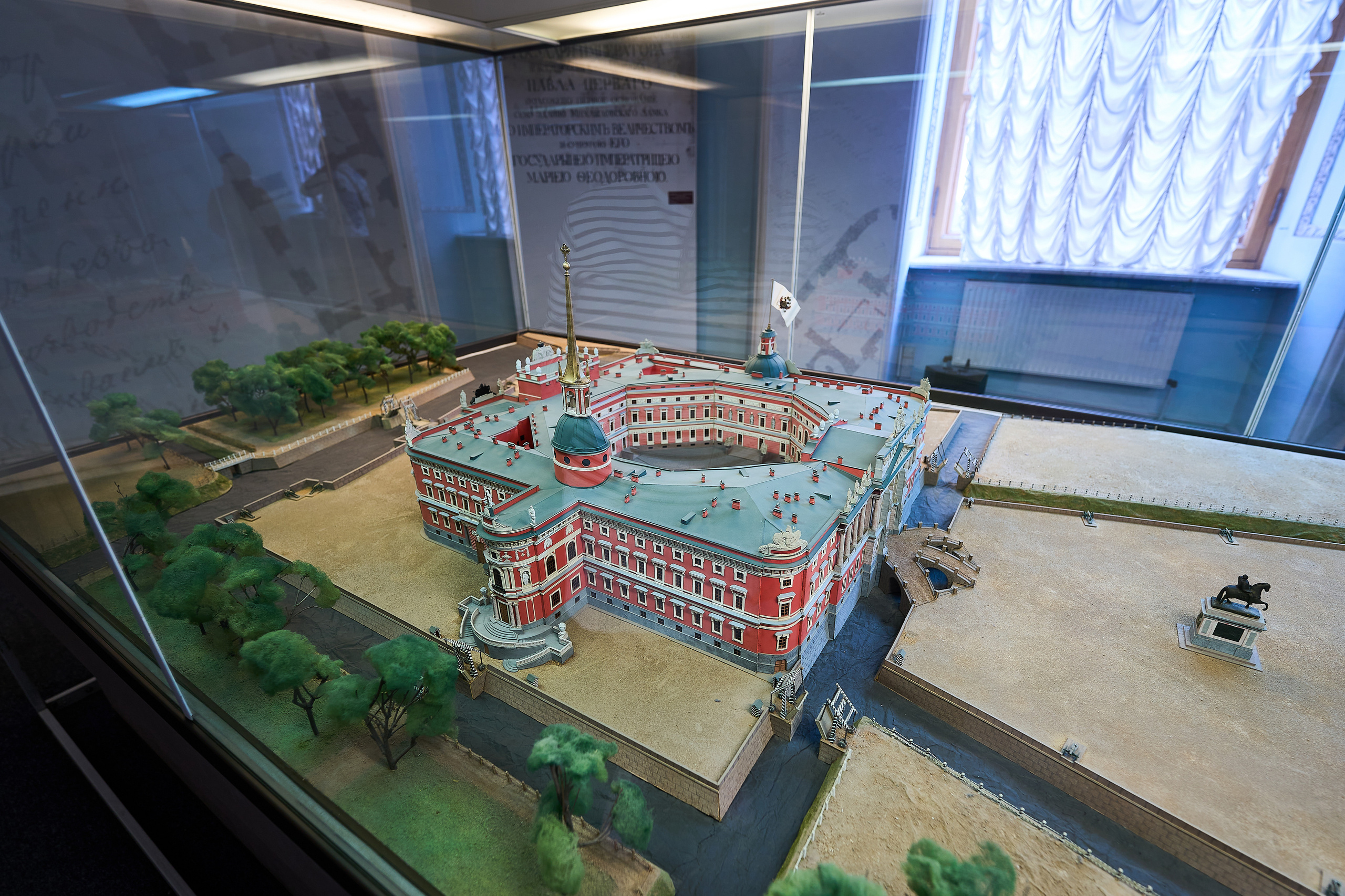 Макет Михайловского замка в Санкт-Петербурге