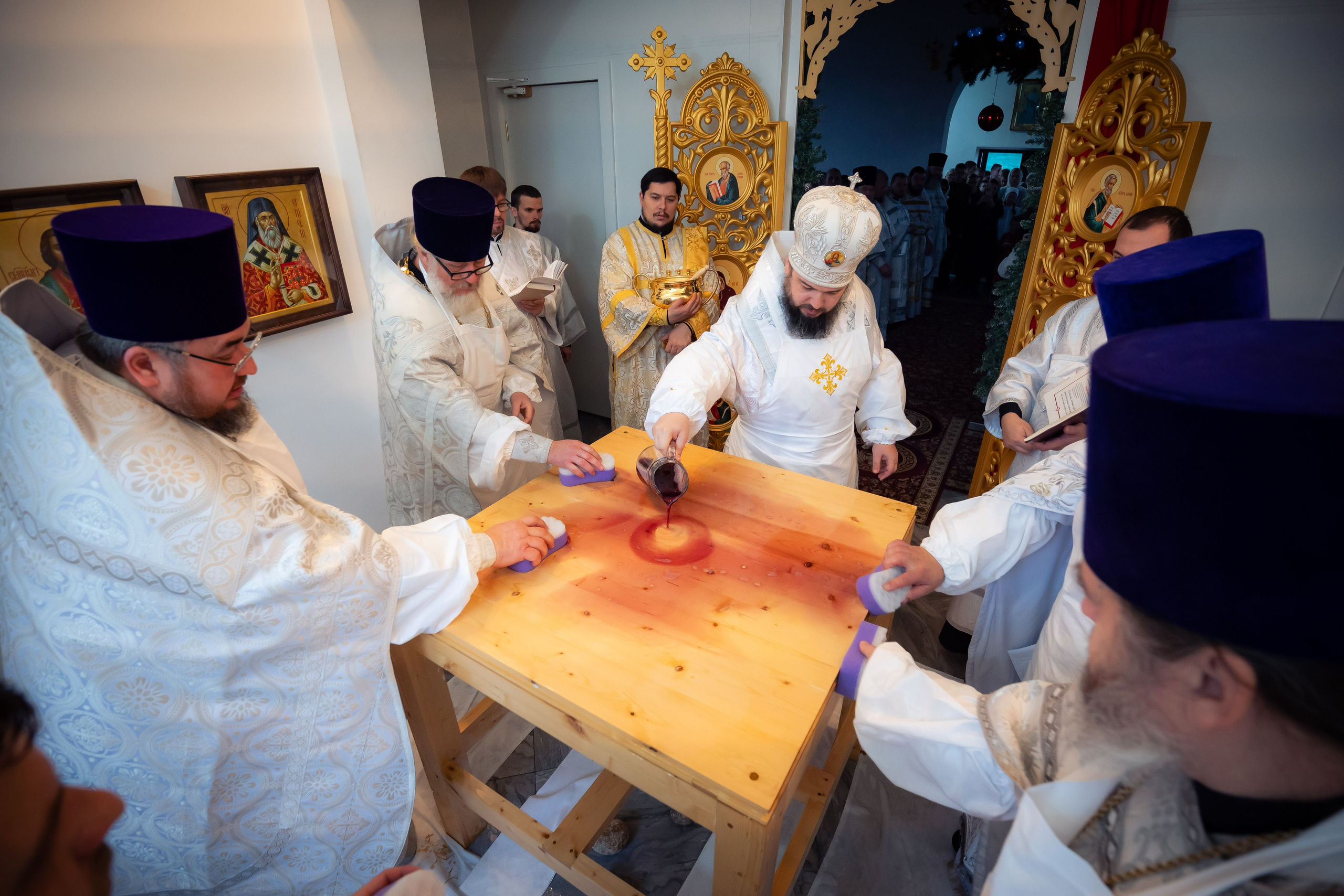 Антон и Татьяна Денисенко. Текущие съемки. Антон и Татьяна Денисенко — В храме