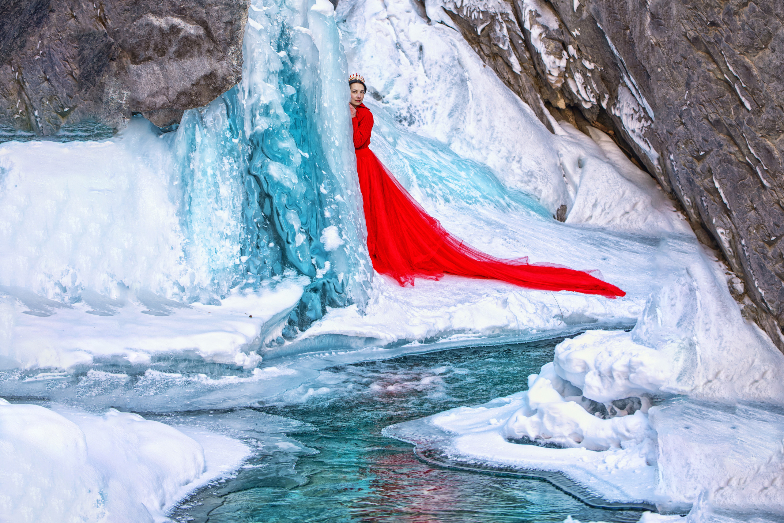 Ледяные наплески Байкала фотосессия на байкале визажист листвянка визажист в листвянке визажист на байкале визажист на ольхоне фотосессия на байкале зимний байкал фотопроект на байкале фотограф на байкале фотограф байкал фотограф ольхон фотограф листвянка байкальский лед тур на байкал тур по байкалу путешествие на байкал трип на байкал байкал трип фототрип гид байкал гид ольхон гид листвянка гид аршан прокат платьев байкал визажист байкал платья байкал аренда платьев байкал аренда платьев на байкале прокат платьев на байкале байкальское приключение фототур байкал фотопроект байкал фототур на байкале поездка на байкале приключение байкал виды байкал пузырьки лед с пузырьками торосы байкал зимой гладкий лед коньки байкал новый год на байкале свадьба на байкале свадьба байкал приключение на байкале зимний лед фигурное катание набор группы группа на байкал группа байкал туроператор байкал турагенство байкал путевка байкал билеты байкал билеты на байкал байкал малое море ольхон листвянка аршан наплески сокуи иркутск поездка байкал поездка на байкал экскурсия на байкал экскурсия байкал индивидуальные туры туры на байкал с фотографом туры с фотографом на байкал экскурсия ольхон экскурсия байкал экскурсия листвянка экскурсия аршан экскурсия иркутск пузырики те самые пузырьки те самые пузырики пузырики байкала лед с пузырьками лед с пузырями гроты гроты байкала фотосессия в гроте фотосессия в гротах хобой шаманка бурхан сарайский пляж зимняя переправа ледовая переправа буханка нерпа нерпинарий байкальская нерпа голомянка омуль байкальский омуль камень черского кобылья голова хужир шаманы место силы места силы