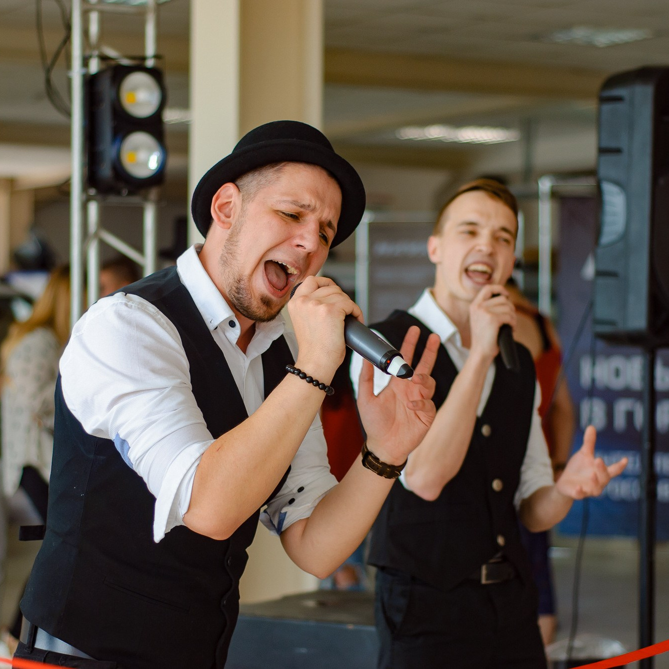 Свадебный и репортажный фотограф в Санкт-Петербурге Антон Ромашко