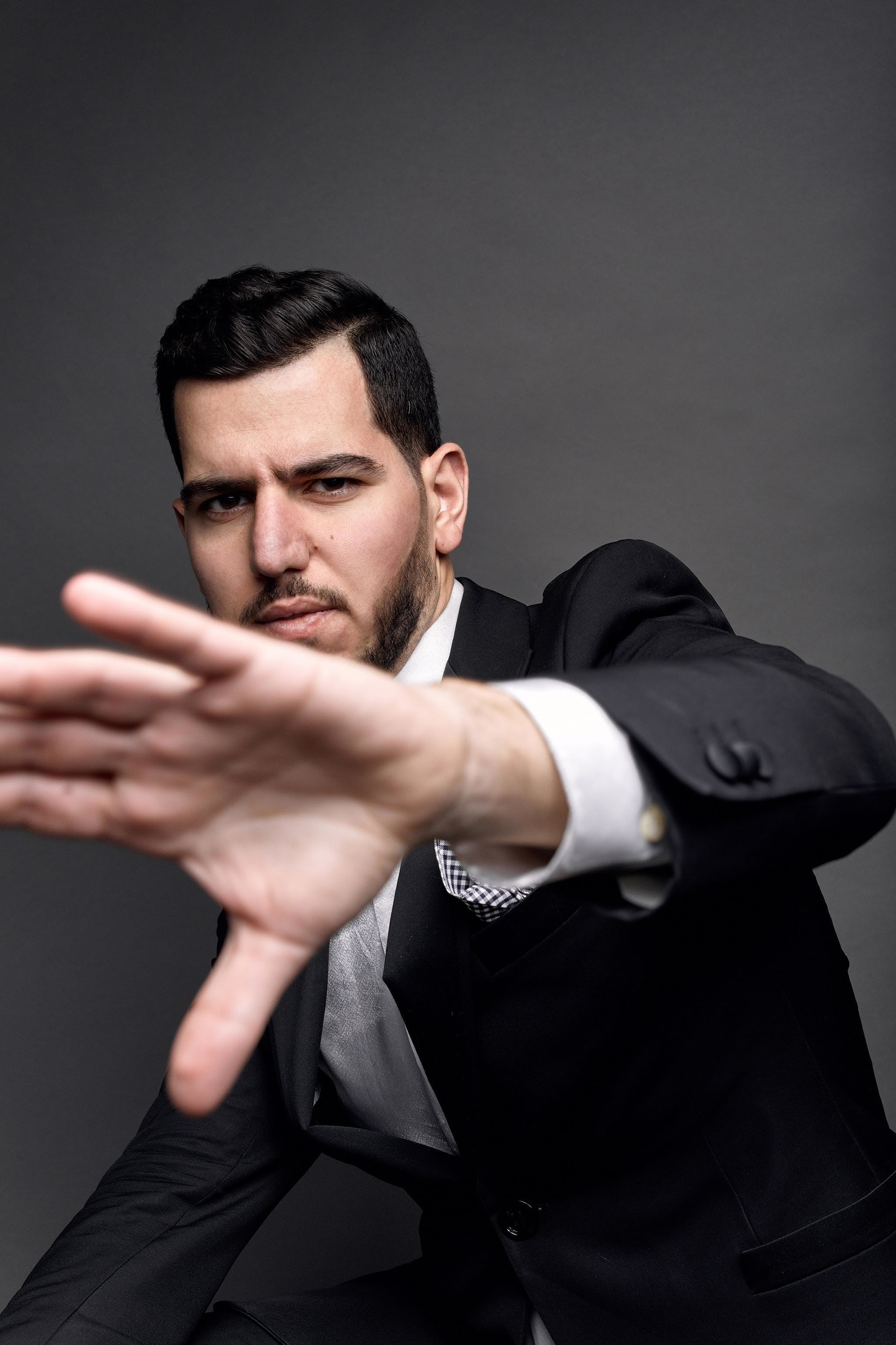 Юрий Тунян. Фотосессия для ведущего. Фотограф Игорь Цаплин