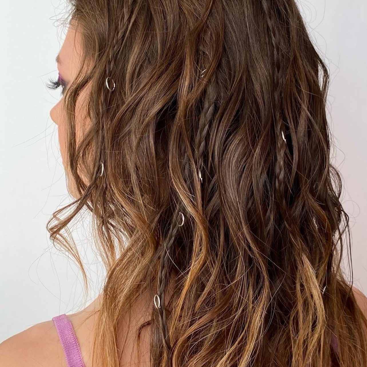 Накрутка на утюг. Нюансы и техника. Студия макияжа и прически V-Style