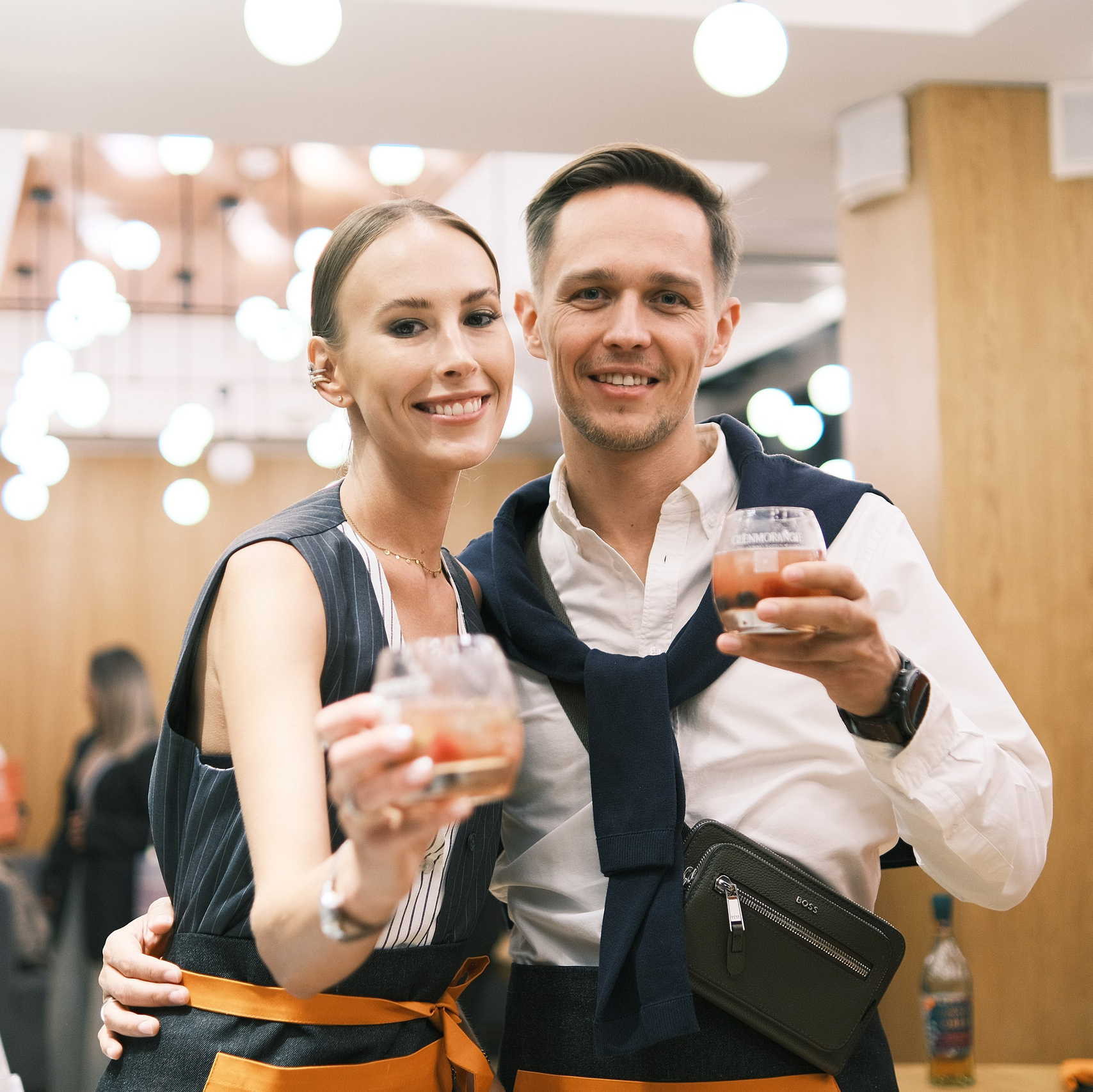 Услуги. Портреты и репортажные съемки с душой: ваш уникальный момент в объективе Руфата, профессионального фотографа Алматы