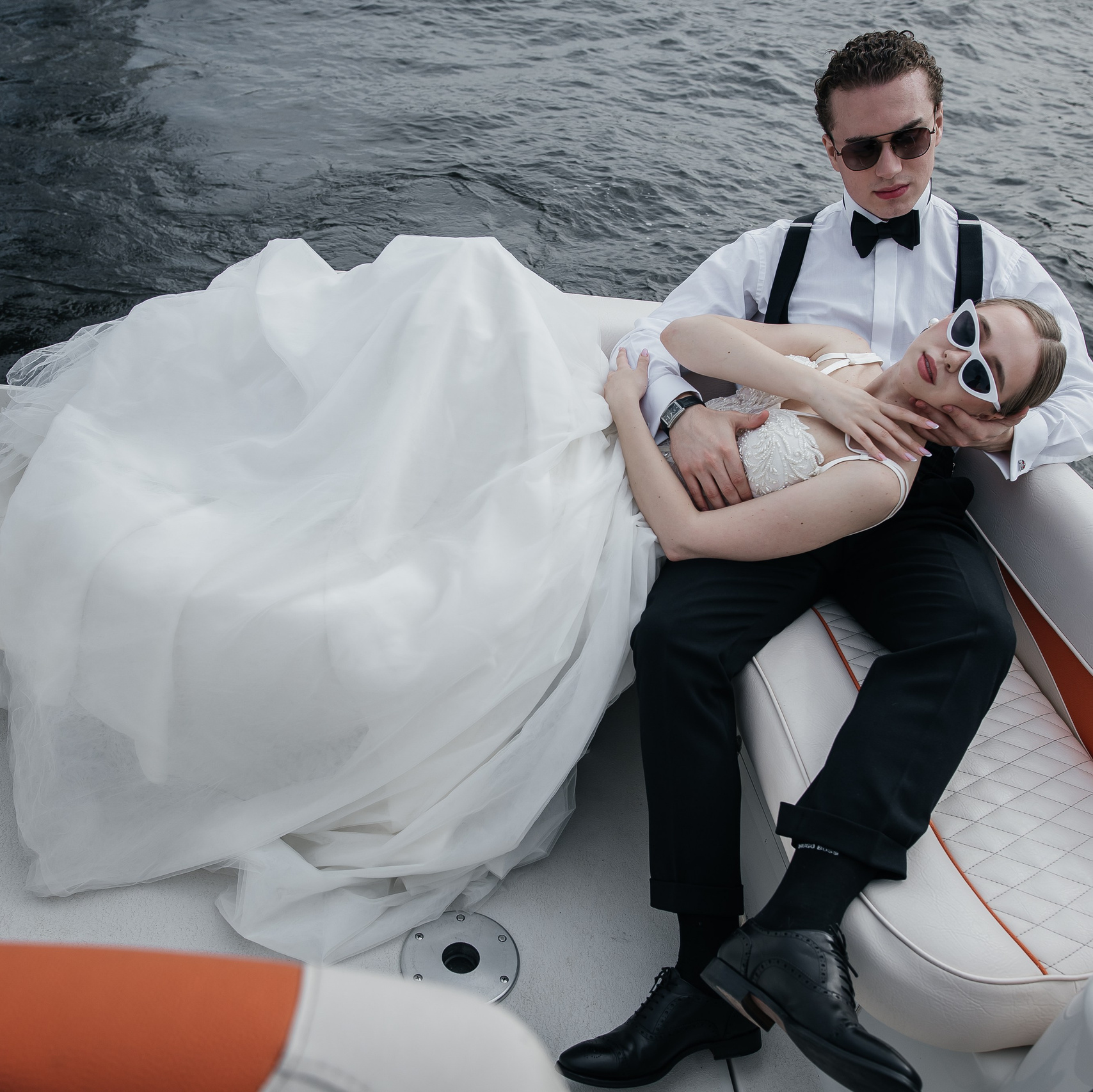 👰‍♀️🤵Свадебная фотосессия ПАКЕТ 1 Стоимость 6000Продолжительность 3 часа.Съемка ЗАГС, прогулка 250-300 кадров, лучшие в ретуши 