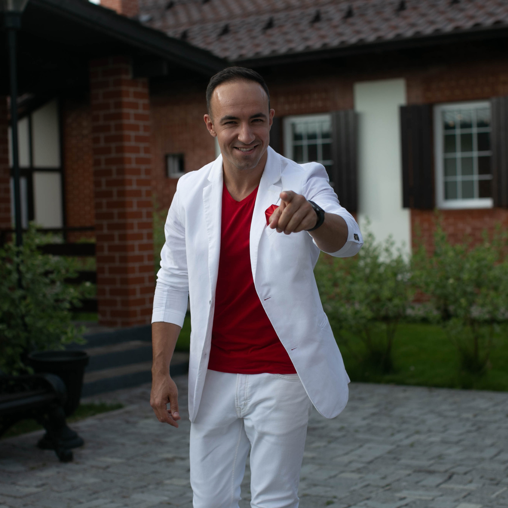 Контакты. Свадебный ведущий Виталий Бабаев