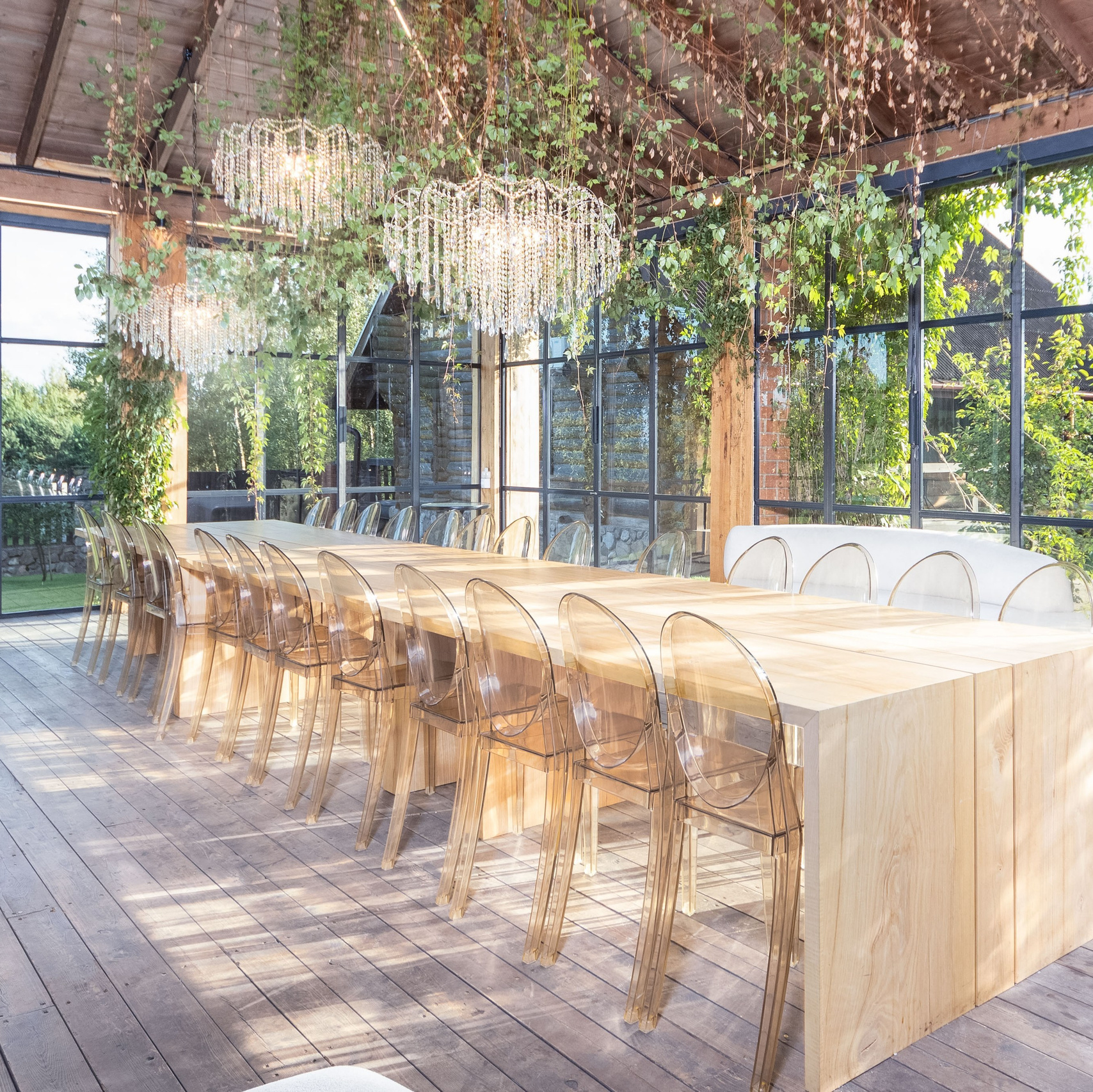 Застекленная терраса в агроусадьбе недалеко от Минска