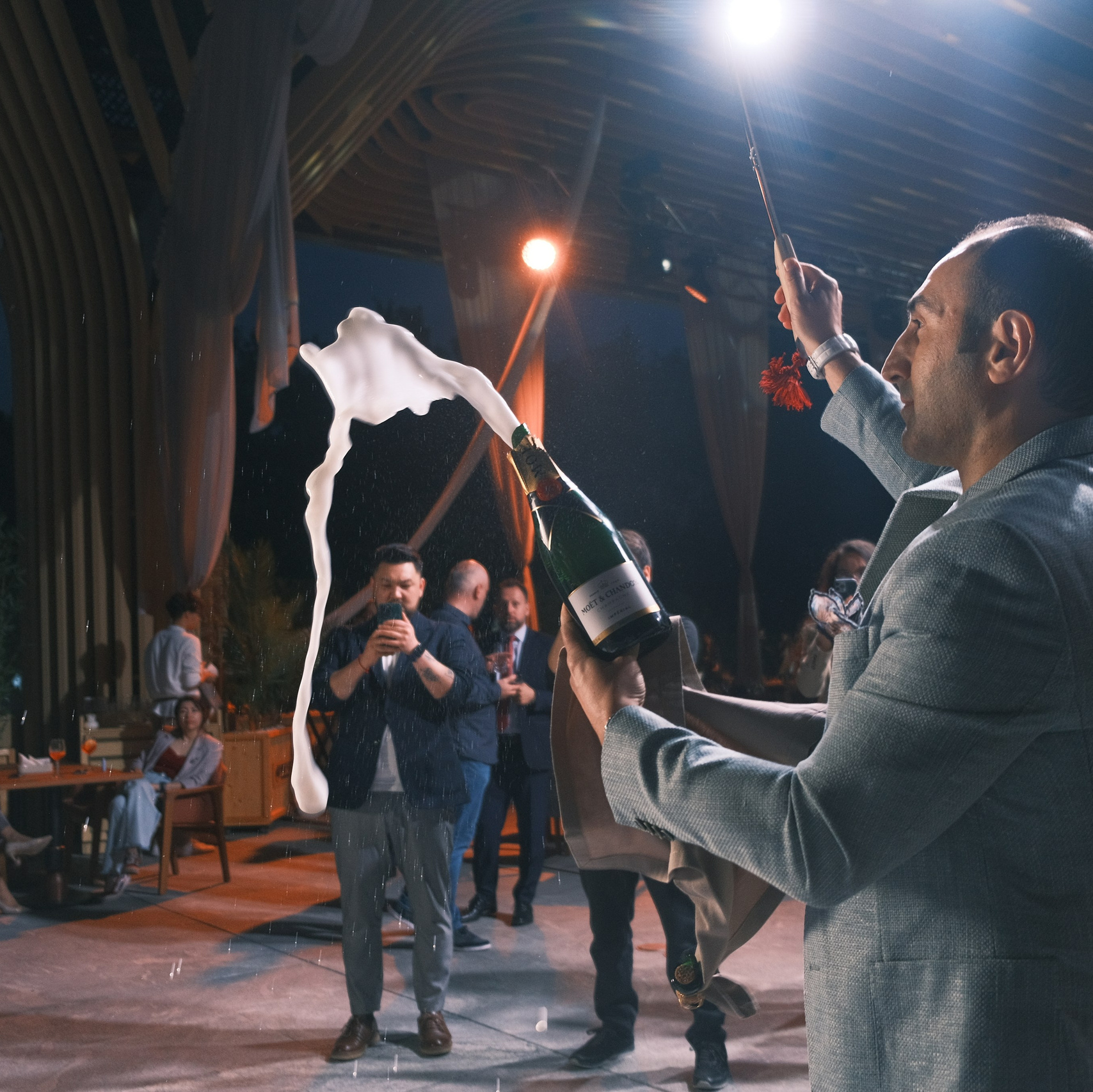 Услуги. Портреты и репортажные съемки с душой: ваш уникальный момент в объективе Руфата, профессионального фотографа Алматы