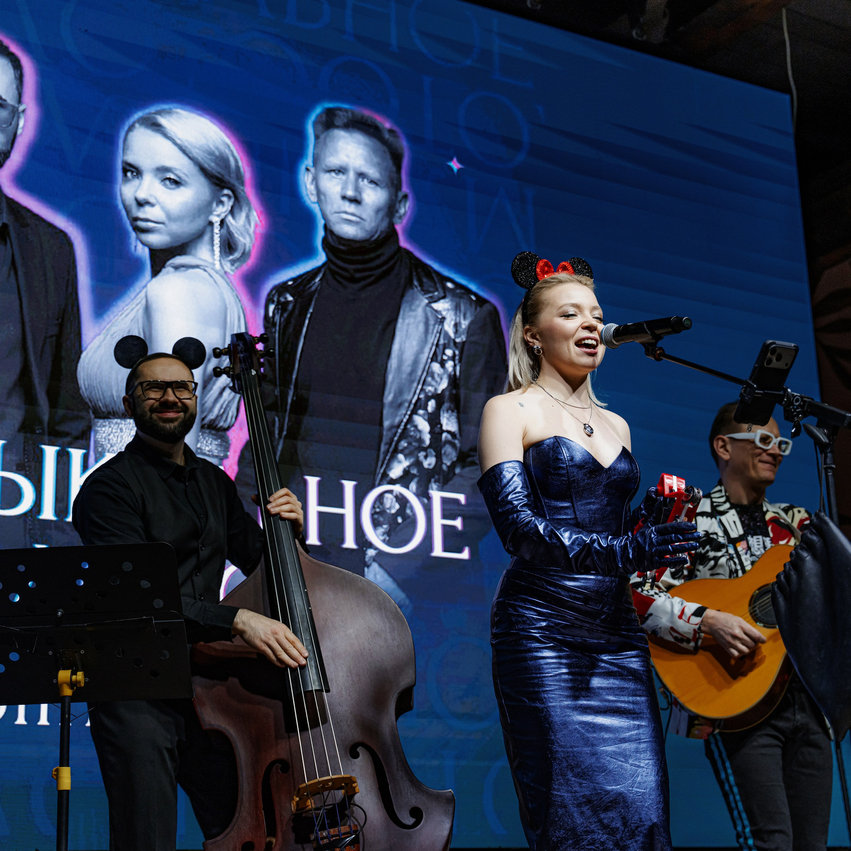 От корпоративных и детских праздников до незабываемых свадеб и деловых встреч. Видеосъемка и видеопродакшн. Москва, Россия. ООО «Вайбс Прод» — развлекаем Богатых людей. Организация мероприятий и видеопродакшн в Москве, по всей России