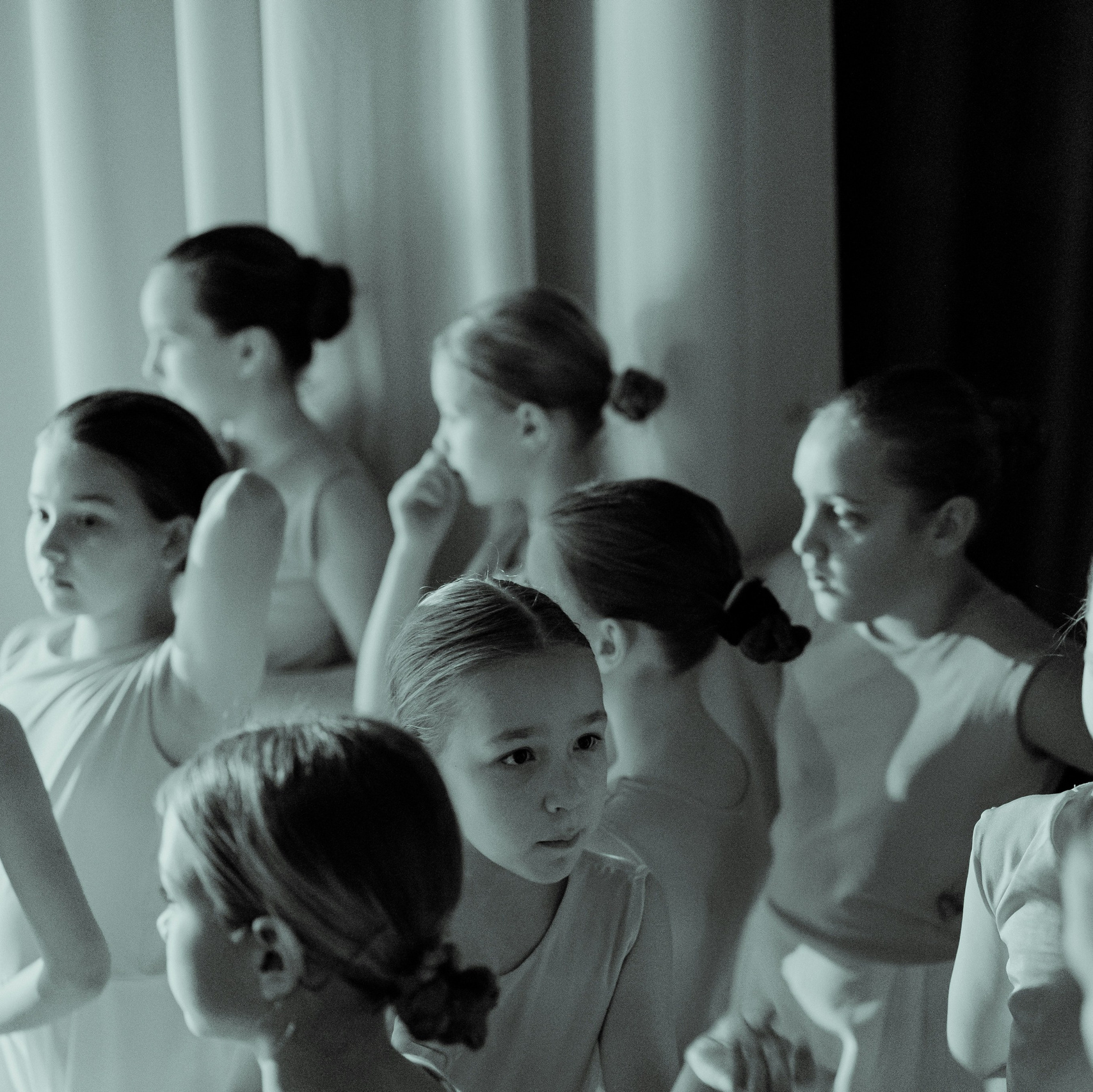 Танцевальная студия, занятия танцами, современные танцы для детей и подростков в Заводском районе города Саратова