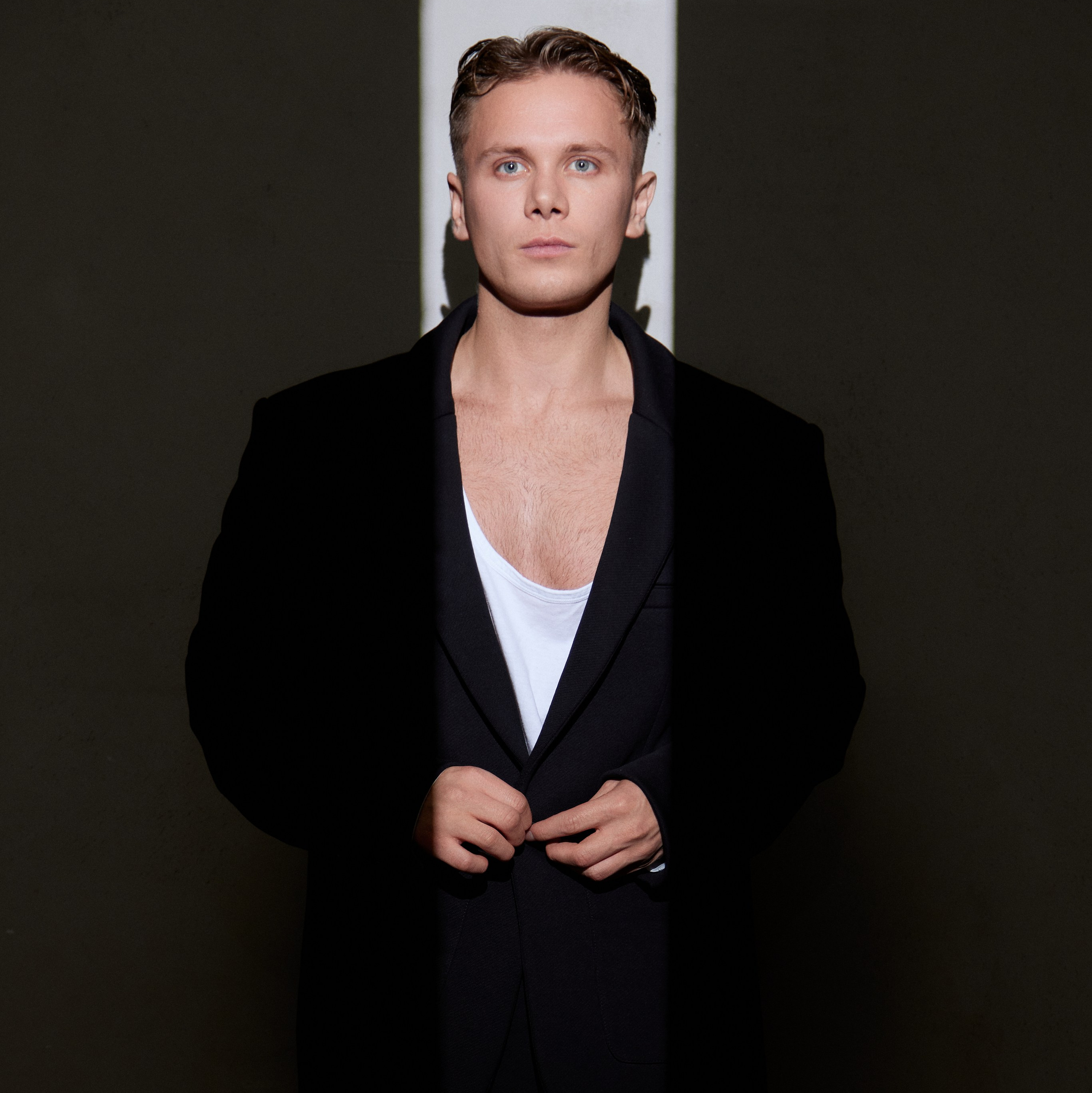 Студийный и репортажный фотограф Александр Савенков