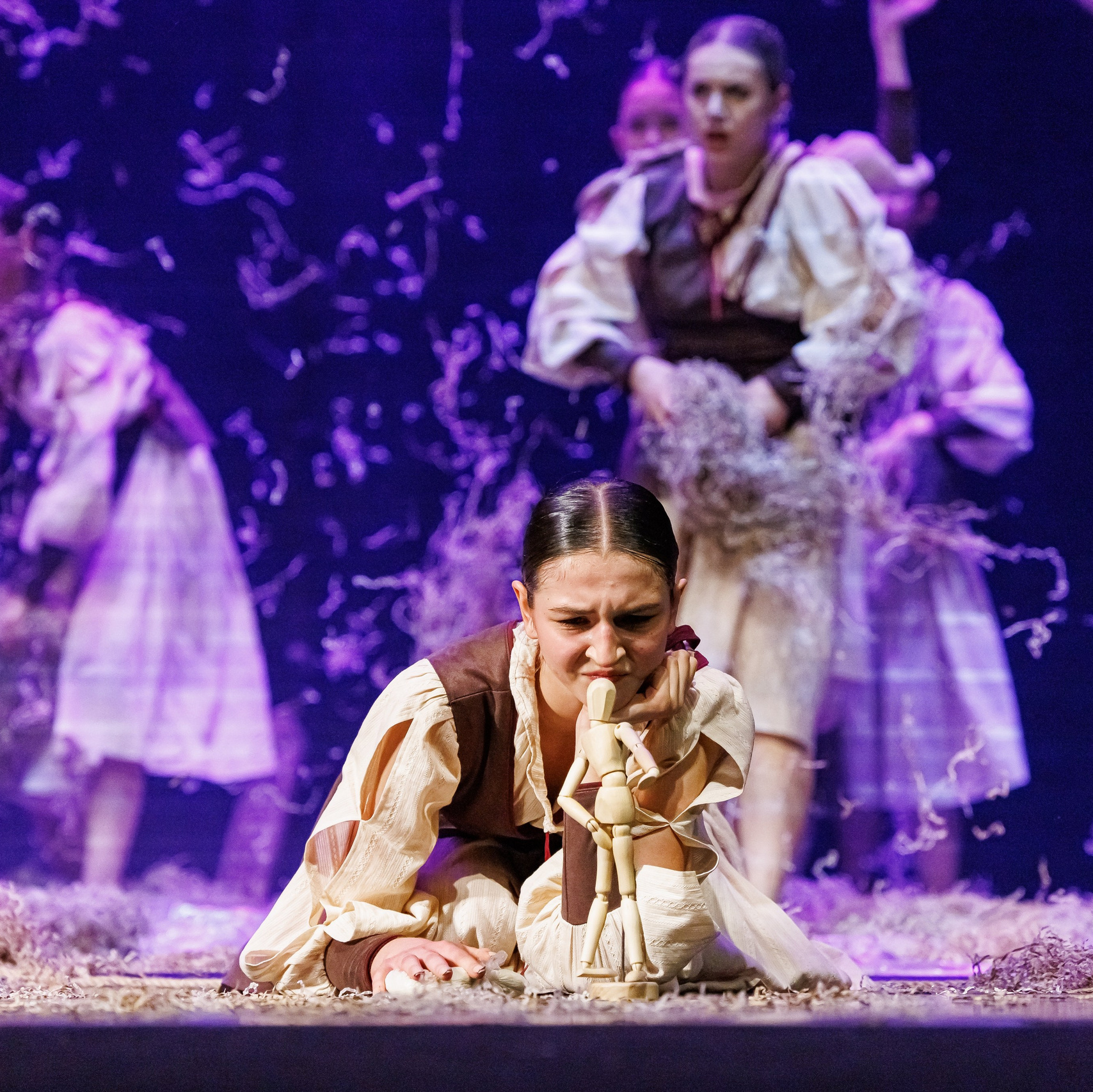 3–4 мая 2025 — Театральный фестиваль «Золотое сечение». Золотые фестивали