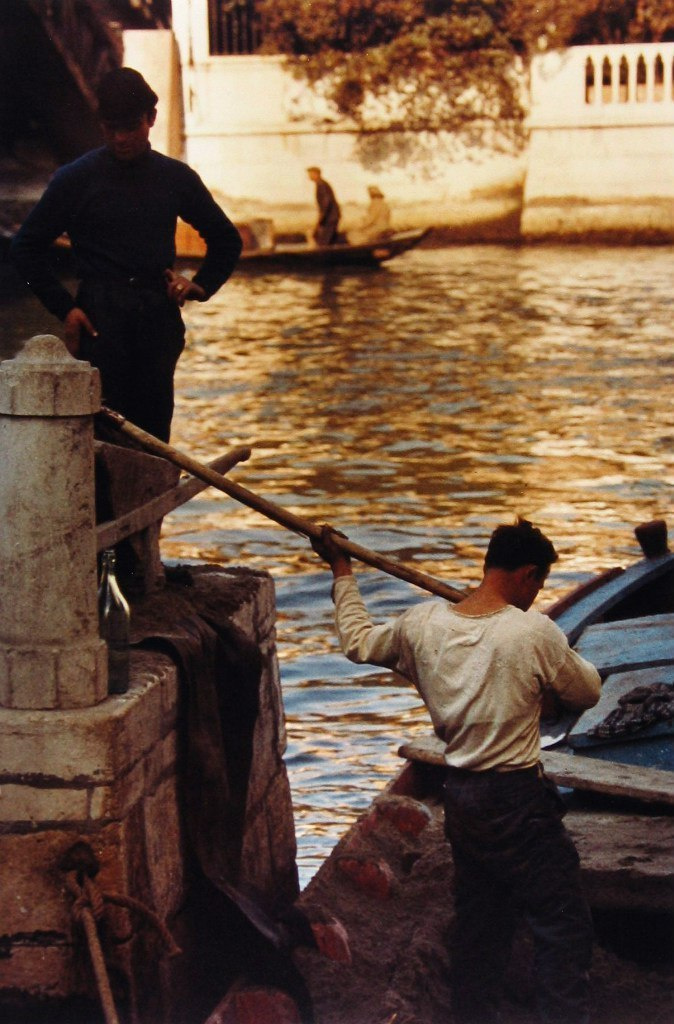 Денис Зимин фотограф выпускного альбома в Ростове-на-Дону. Выпускные альбомы, фотограф Денис Зимин в городе Ростове-на-Дону