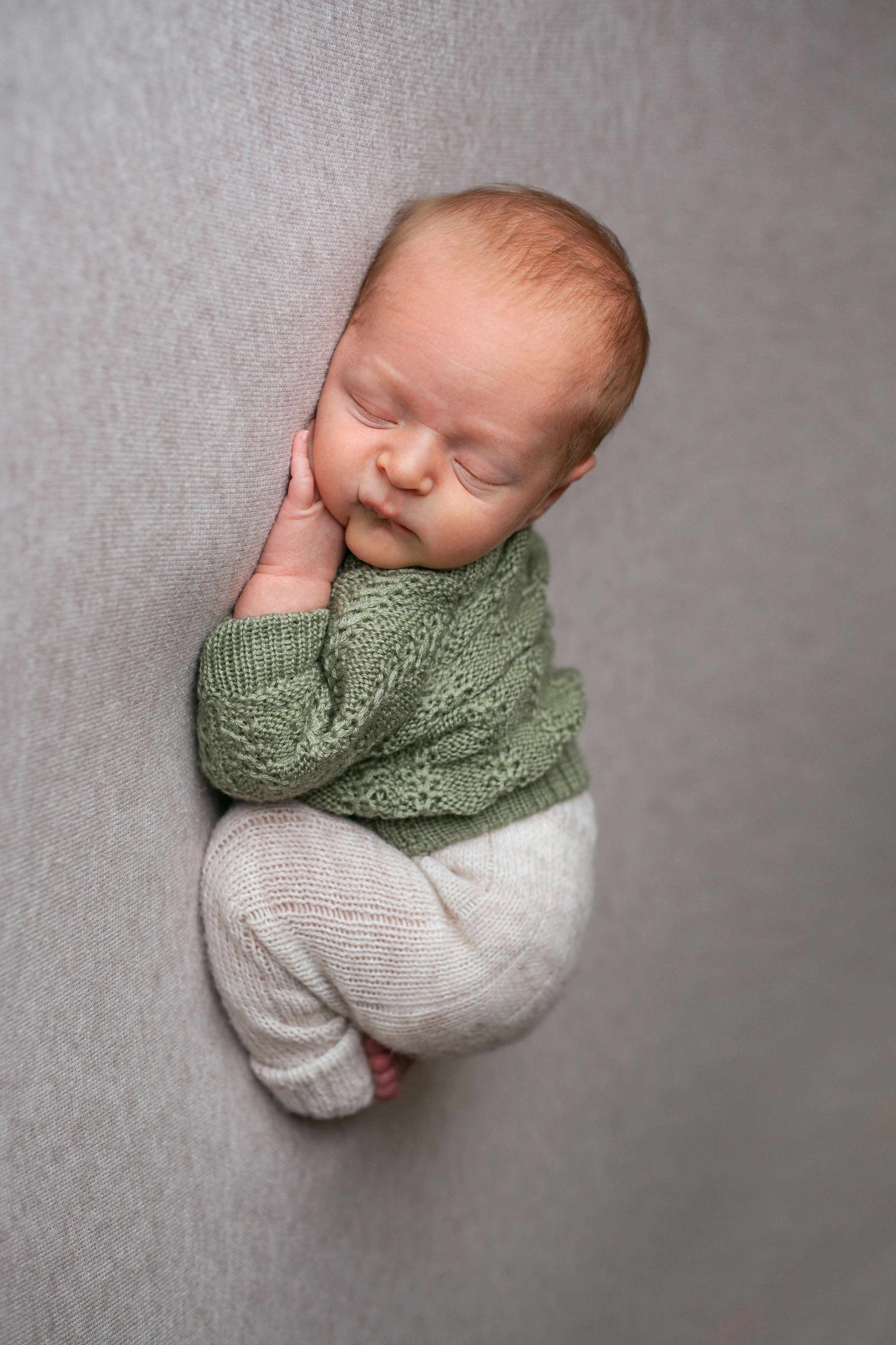 ньюборнфотограф челябинск, новорожденный малыш