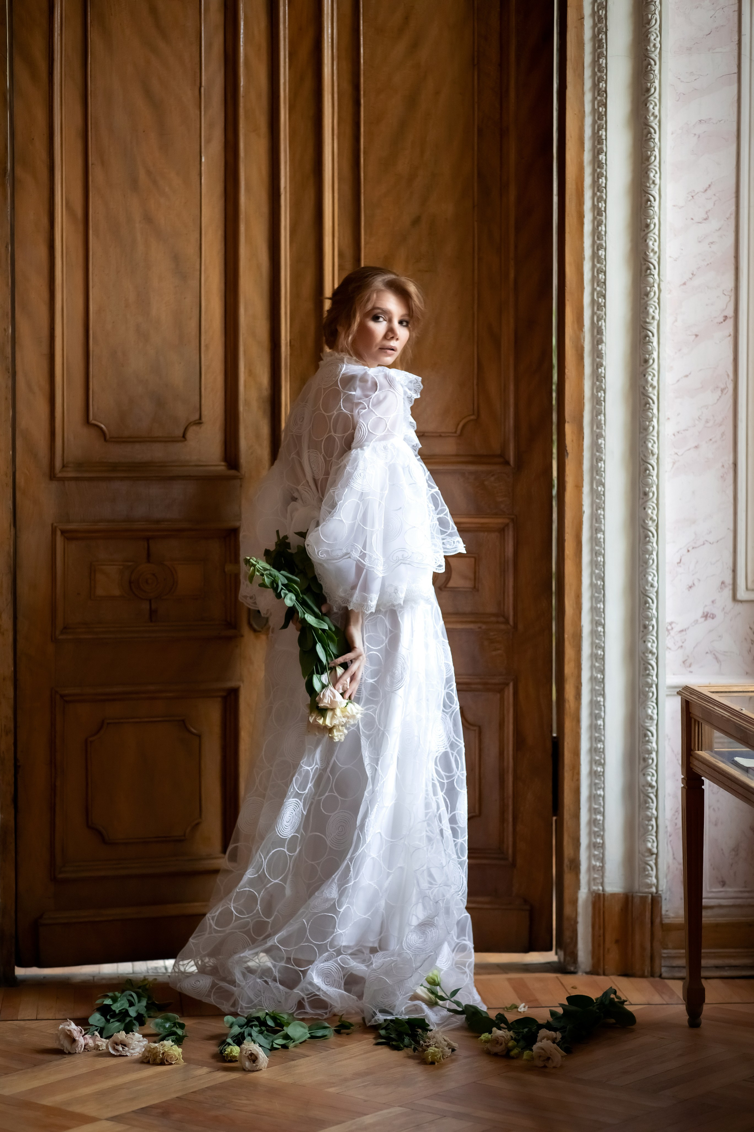 Дизайнер костюмов и украшений, фотограф