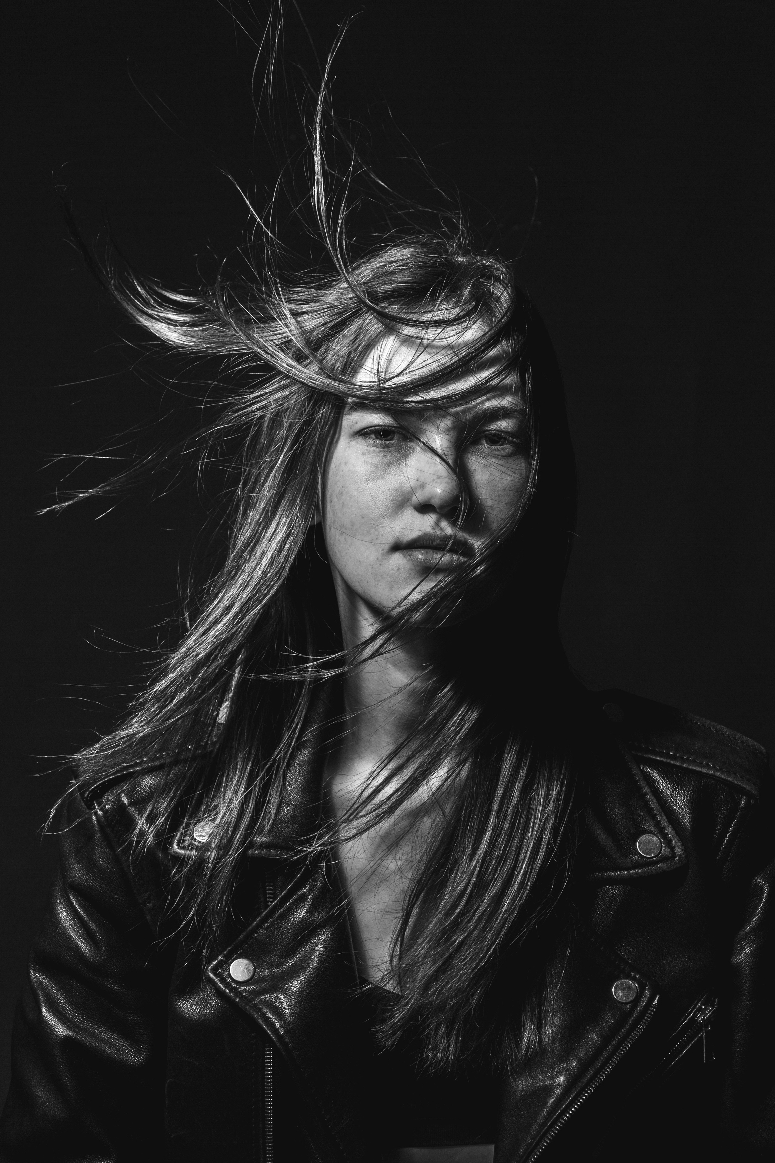 Портретный и Ню фотограф в Челябинске Сергей Юдин