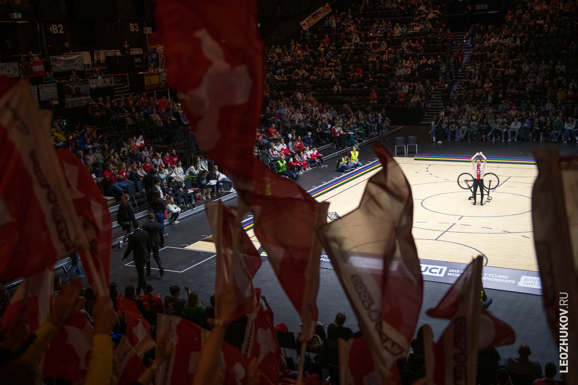 Фотографируй спорт как Профи. 3 совета, как сделать идеальный кадр с трибун. Sports photographer Leonid Zhukov