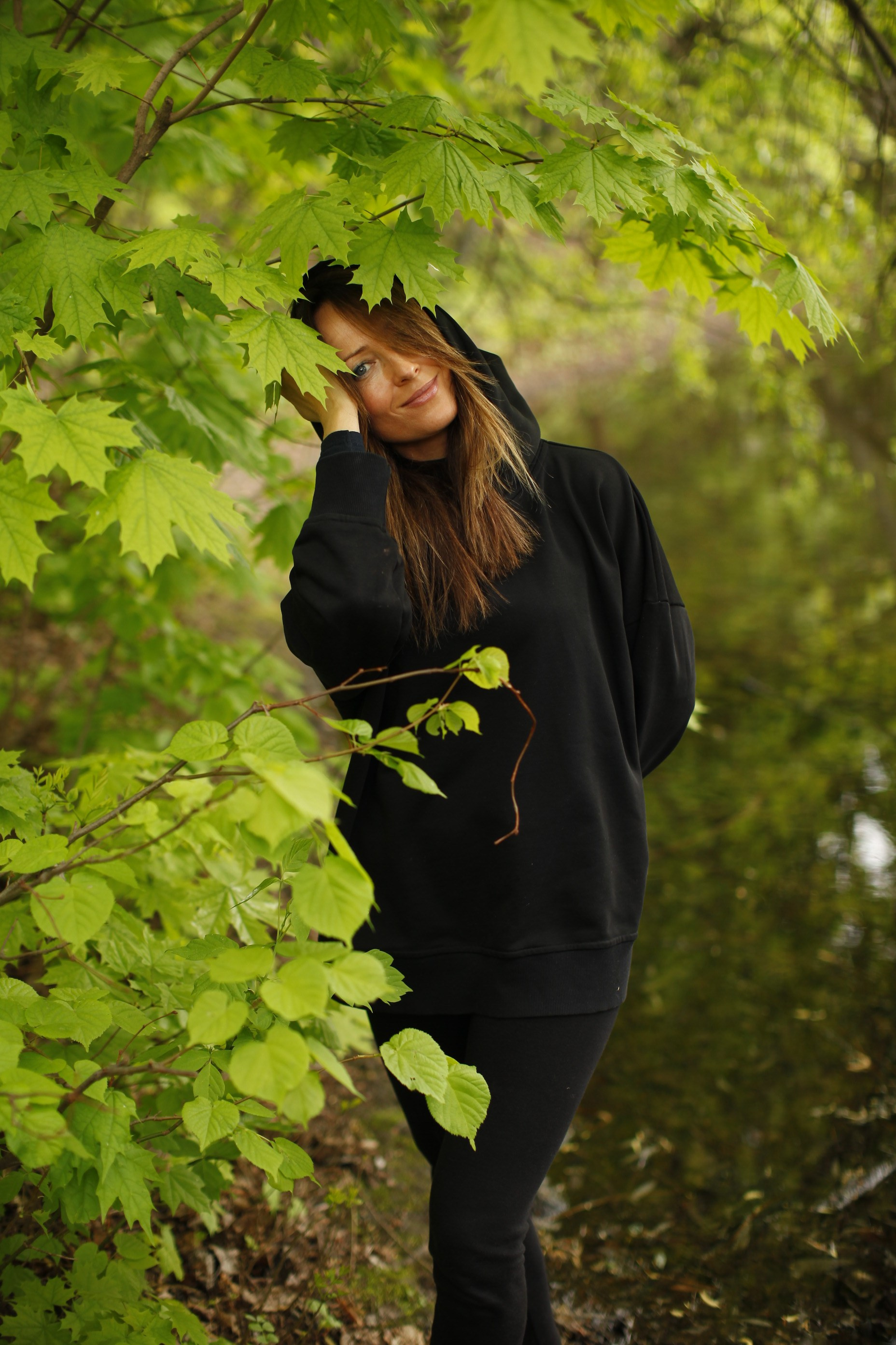 Радость и счастье на качественных фотографиях приносят нам положительные эмоции и воспоминания, с полным погружением в тот самый момент на природе или дома с любимым человеком, в кругу семьи. Все любят яркие впечатления и фотографироваться легко и непринужденно!