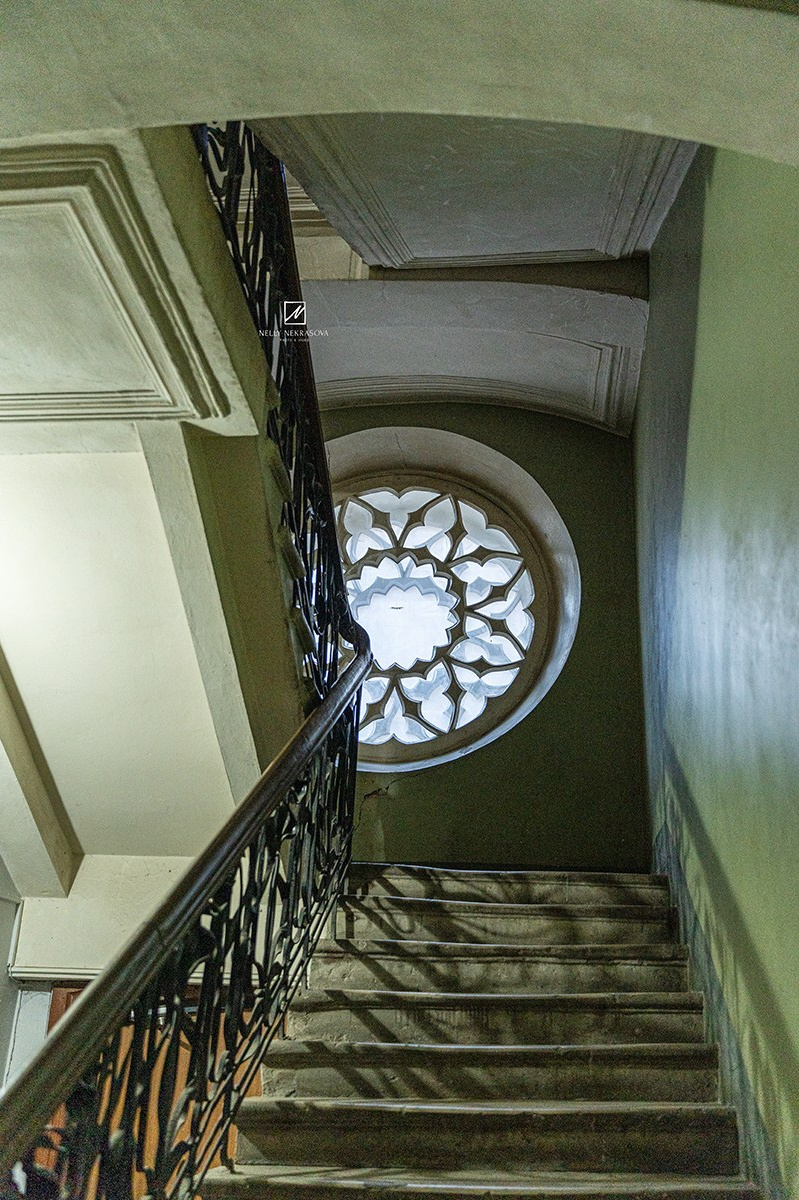 Немного готики в тишине московских дворов. Фотограф и искусствовед в Туле и Санкт-Петербурге Нелли Некрасова