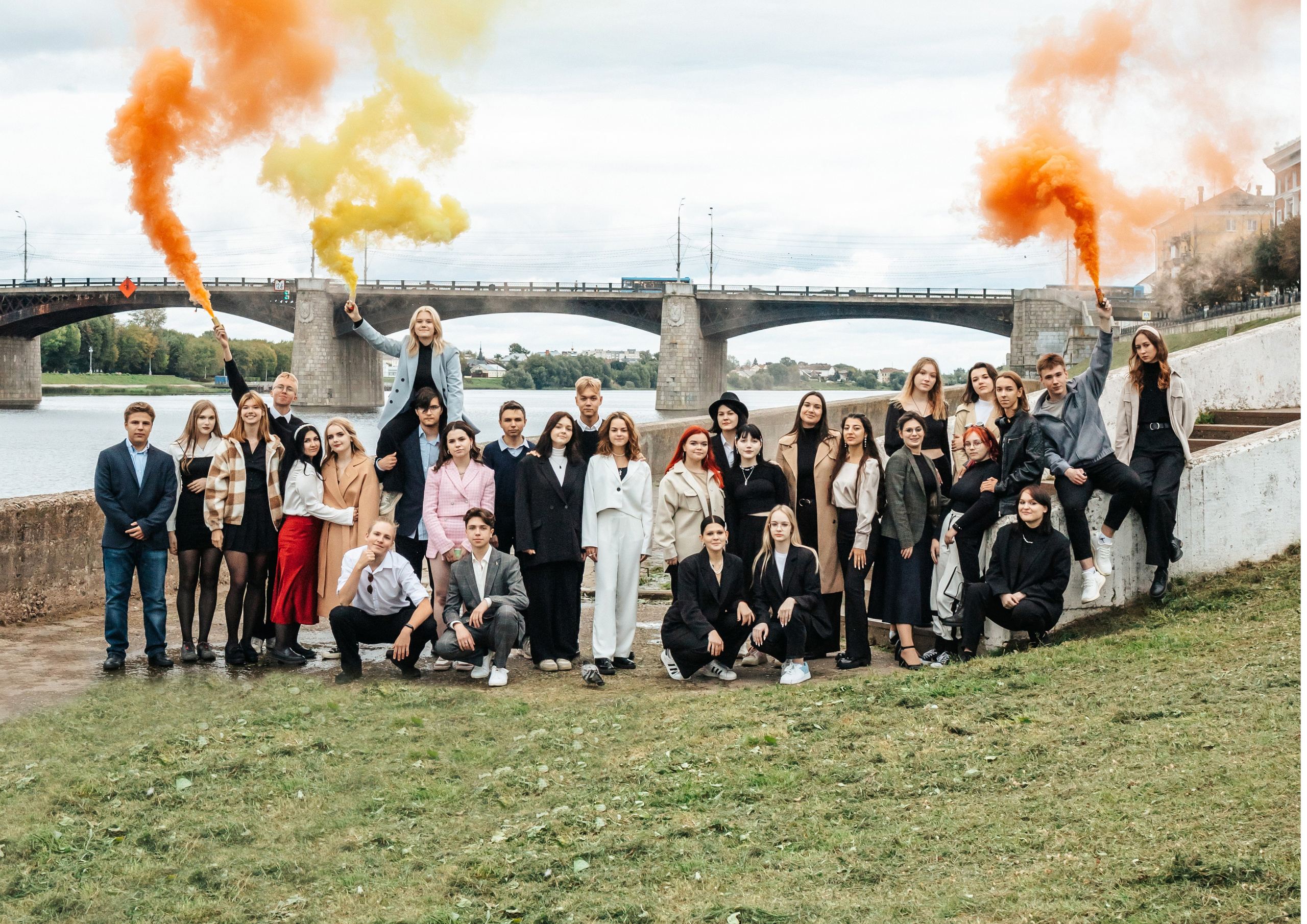 Классик 9-11. Студия школьной фотографии в Твери. Выпускные альбомы в Твери