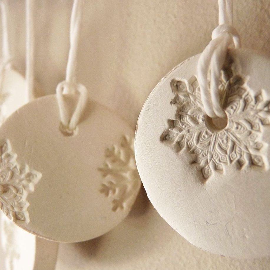 Что подарить на новый год? Уникальные идеи для подарков на 2025 год. Eventiss art agency| Художники и арт-услуги на мероприятие Москва и МО