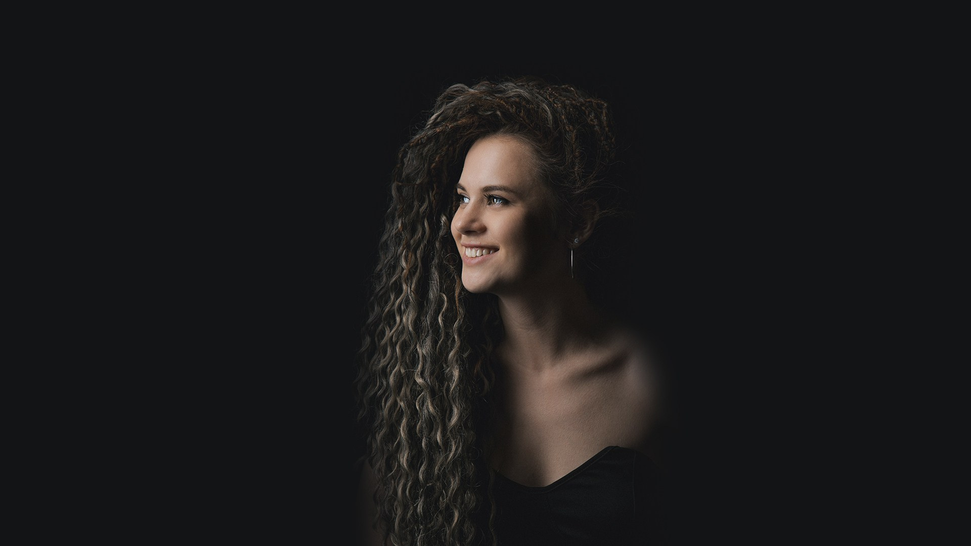 Контакты. Портретный и репортажный фотограф Саша Трубицына