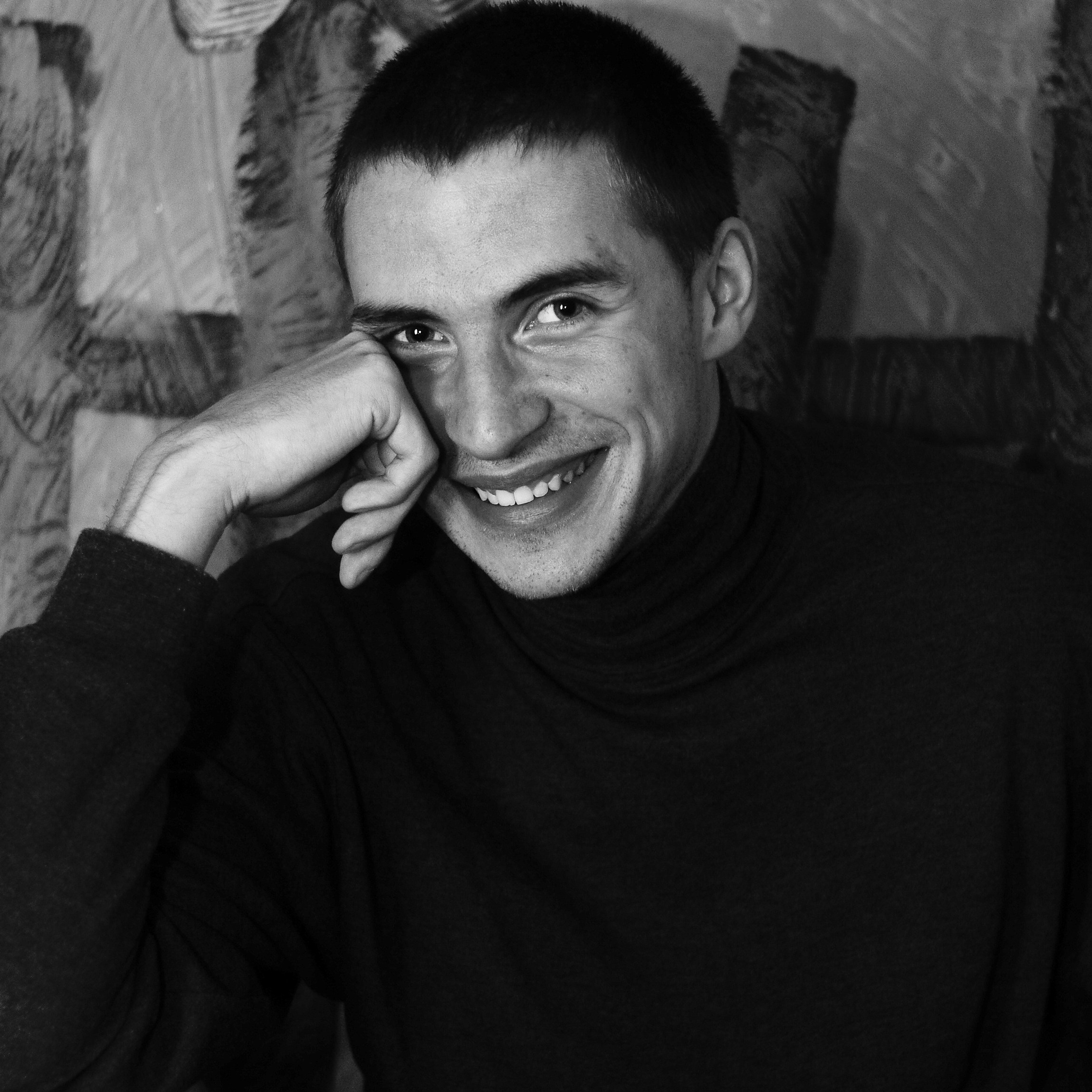 Контакты. Mikoff — Воспоминания и эмоции неподвластные времени