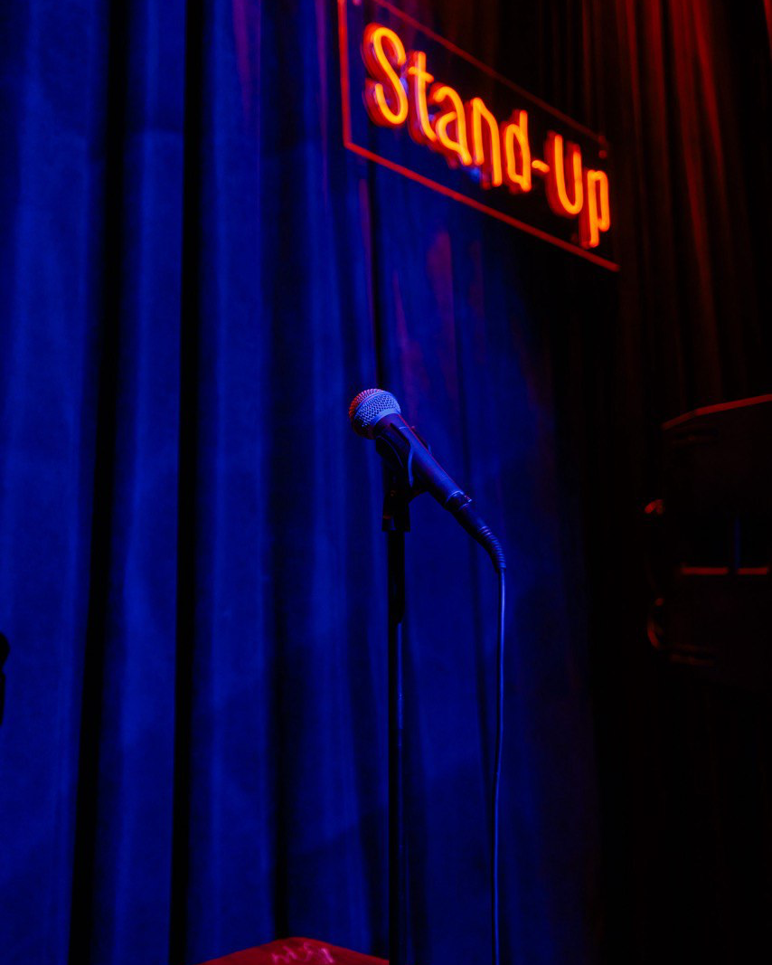 Работа с голосом и речью, публичные выступления - Владивосток. Ведущий Дмитрий Ширяев