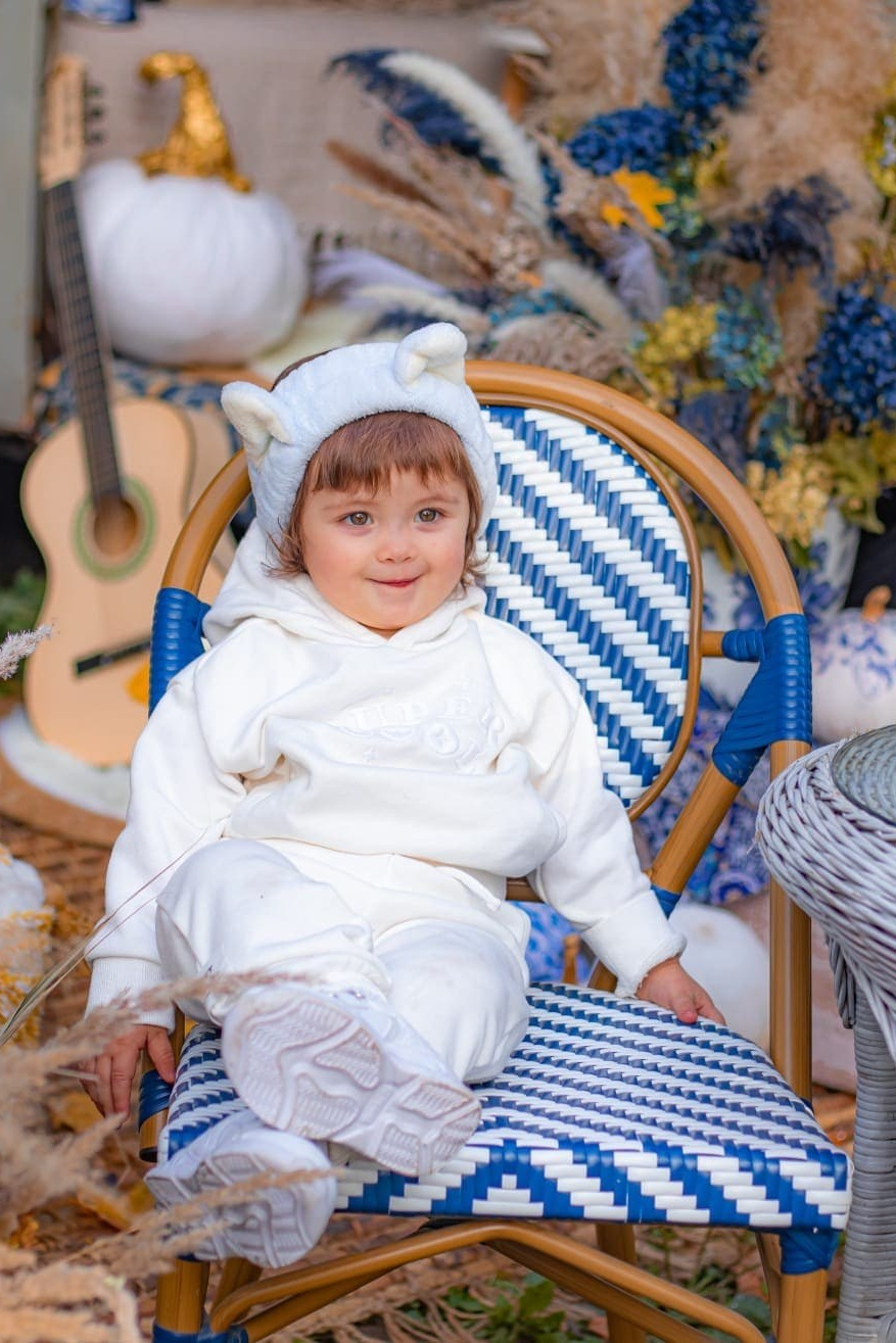 Детский портрет на природе — Москва