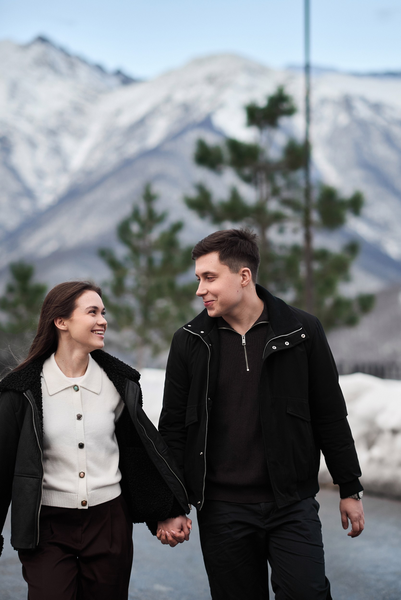 Красивые места для фотосессии в Сочи, Адлере, Красной поляне. Фотограф для женщин и мужчин, контента для бизнеса в Сочи, Адлере, Красной поляне, Розе Хутор