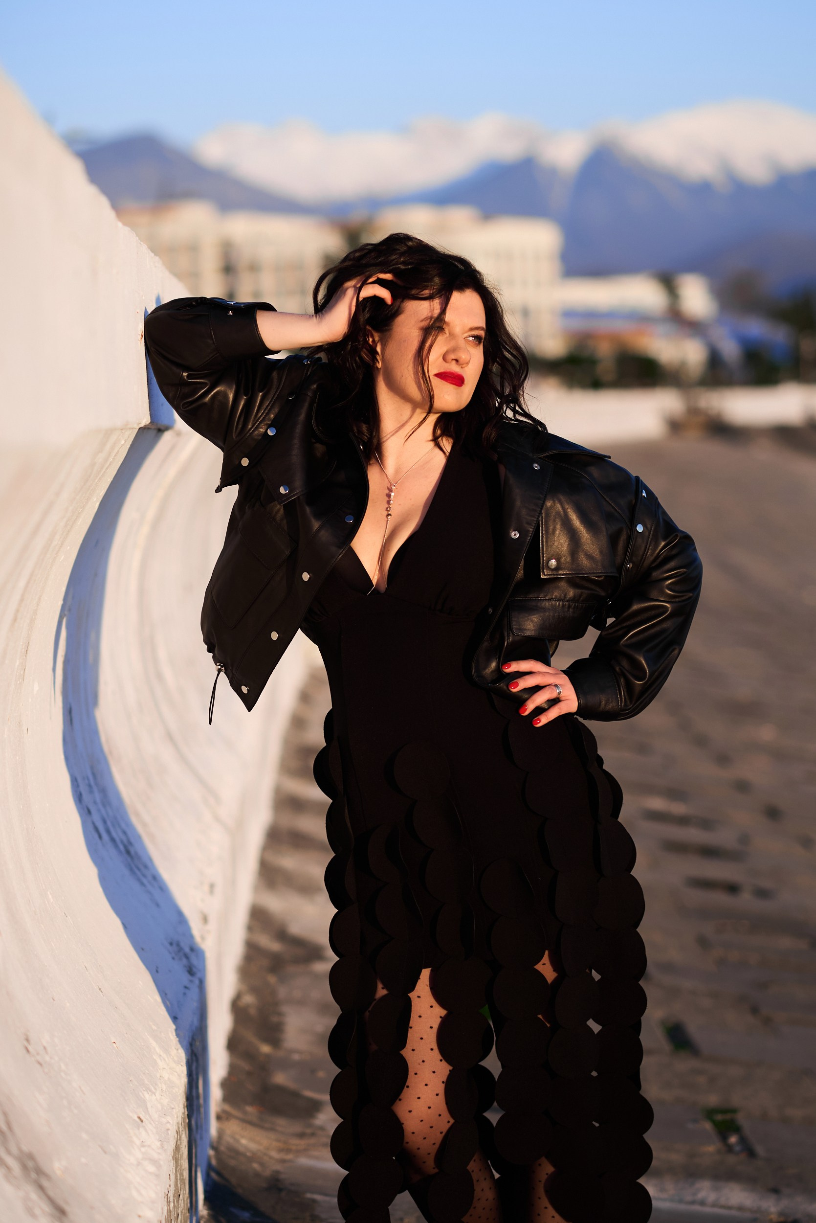 Красивые места для фотосессии в Сочи, Адлере, Красной поляне. Фотограф для женщин и мужчин, контента для бизнеса в Сочи, Адлере, Красной поляне, Розе Хутор