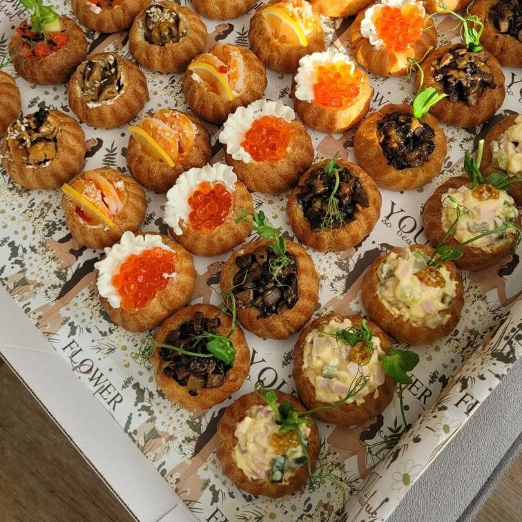 Кейтеринг, фуршеты, гастробоксы, авторские закуски в Уссурийске