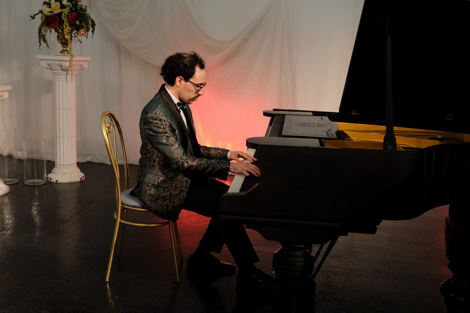 Праздничный ужин-концерт ко Дню Влюблённых в старинном особняке. Дом Шрёдера