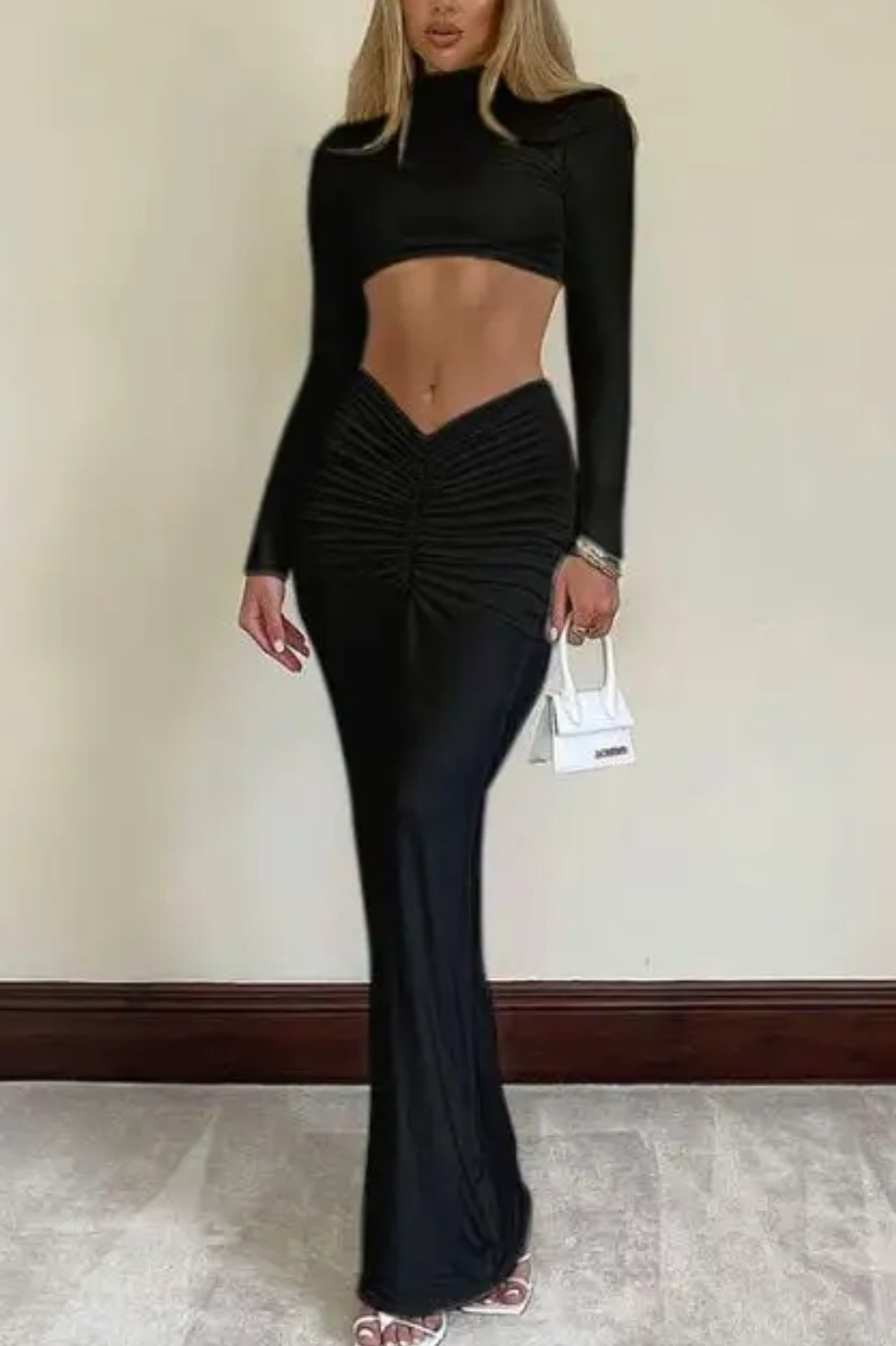 Прокат платьев пеньюаров боди шубы накидки на фотосессию. Аренда платья на съёмку. Прокат одежды Екатеринбург. Платья для беременных Екатеринбург. Прокат одежды для беременных Екатеринбург.  Прокат для беременных Екатеринбург. Прокат нарядов Екатеринбург