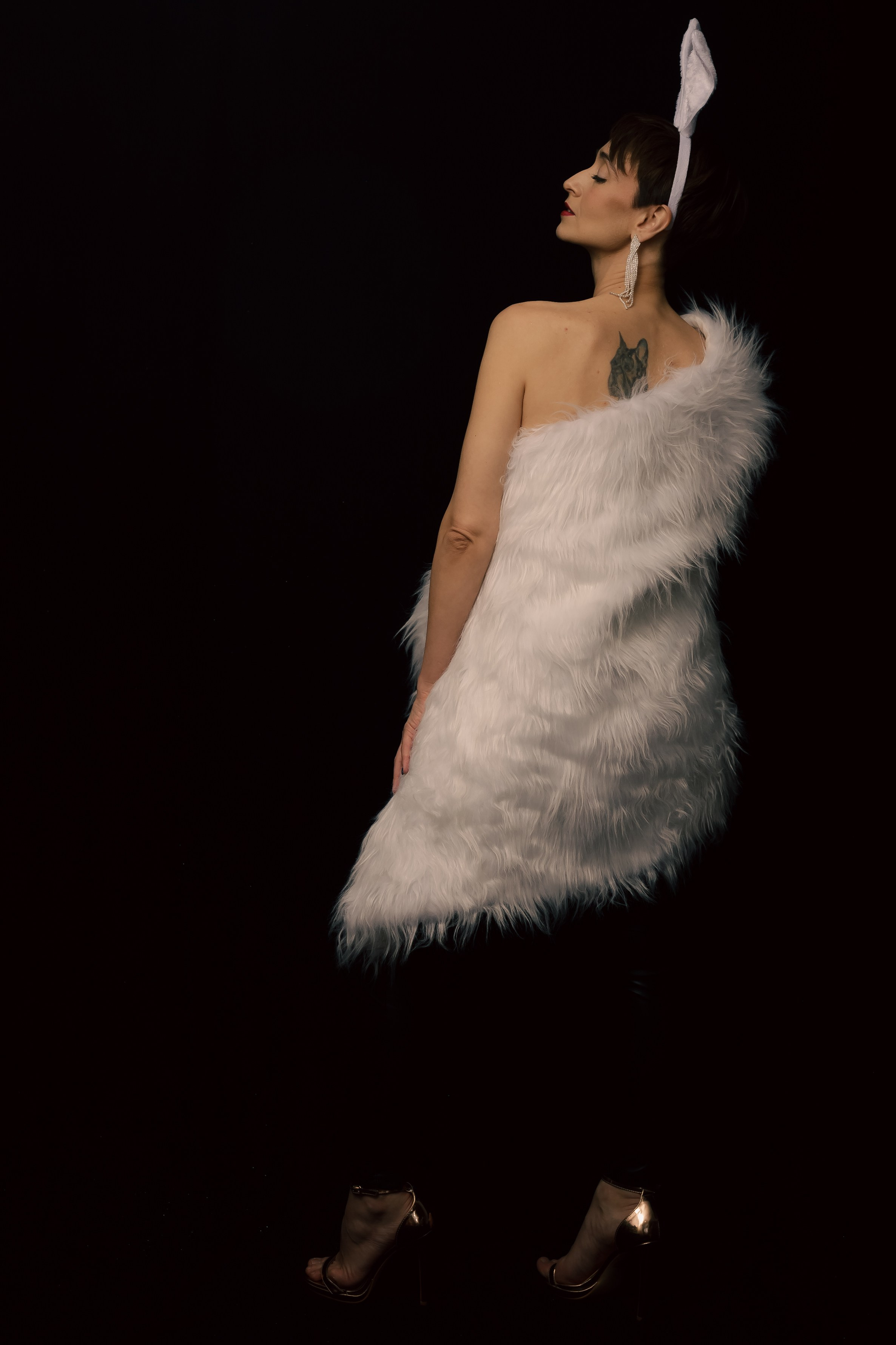 Писатель Наташа Корсак. Фотосъемка и интервью. Фотограф в Тюмени Даша Михнова. Портреты, фотопроекты, фотодни