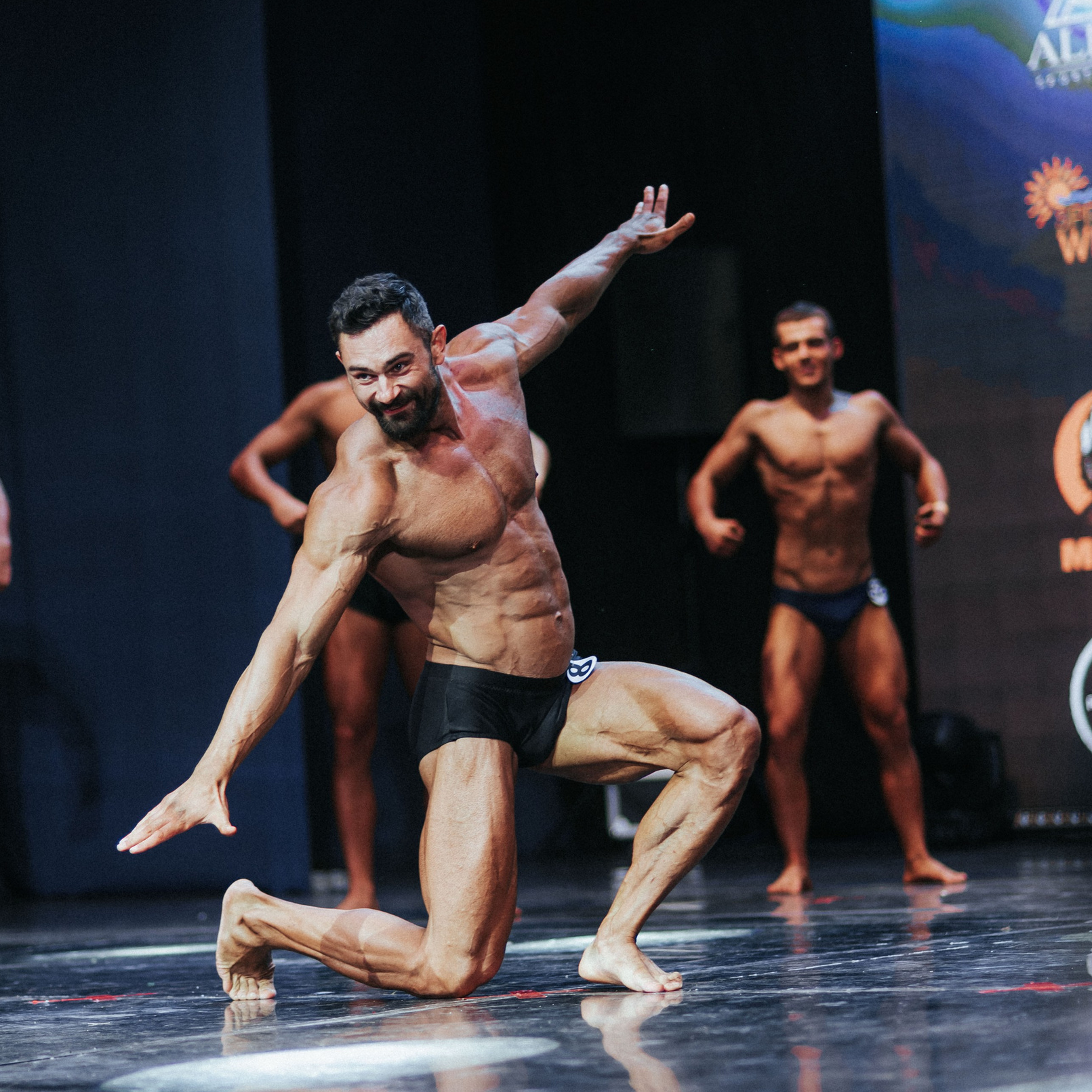 ЧЕМПИОНАТ РЕСПУБЛИКИ КРЫМ ПО БОДИБИЛДИНГУ. Фотограф|КРЫМ| Владимир Комок