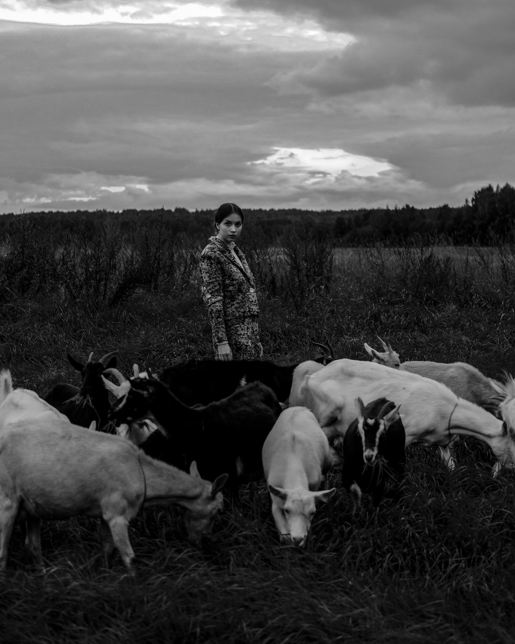 Бренды. DEVOCHKA IZ 90S