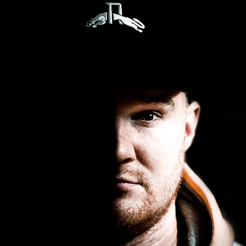 Репортажный фотограф Мальцев Евгений. Репортажный фотограф в Санкт-Петербурге. Street и urban фотограф Мальцев Евгений.