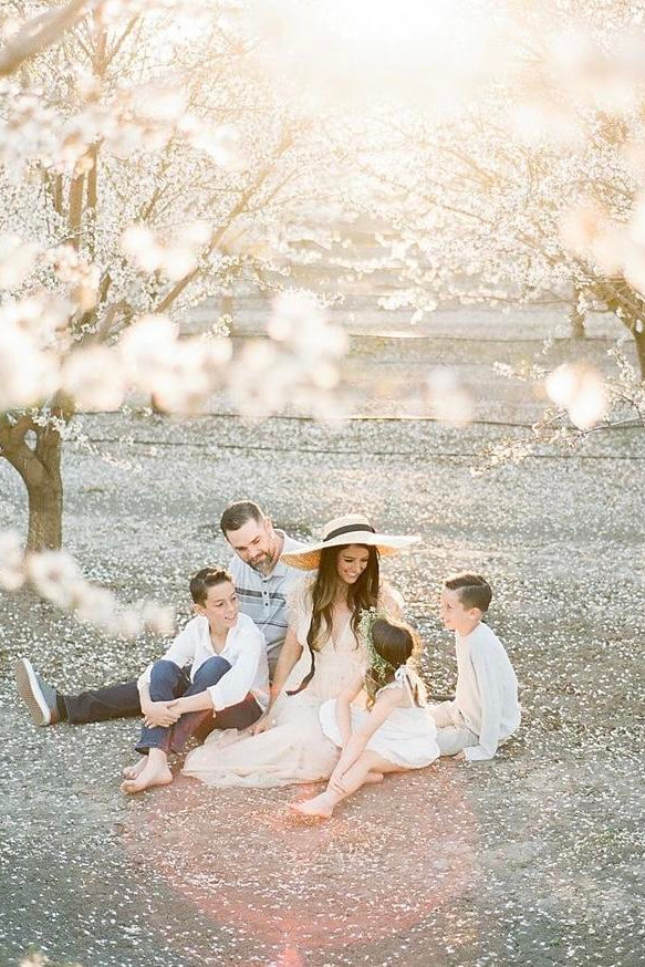 Как подобрать образы на съемку в цветении. Семейный фотограф в Екатеринбурге и Красноуфимске Евгения Лягаева