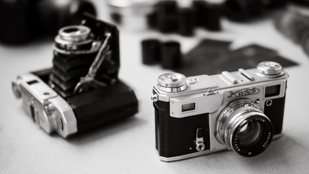 «Вехи»: Ренессанс фотопленки и ранних цифровых технологий. Фотограф в Алматы Артемий Матюнин