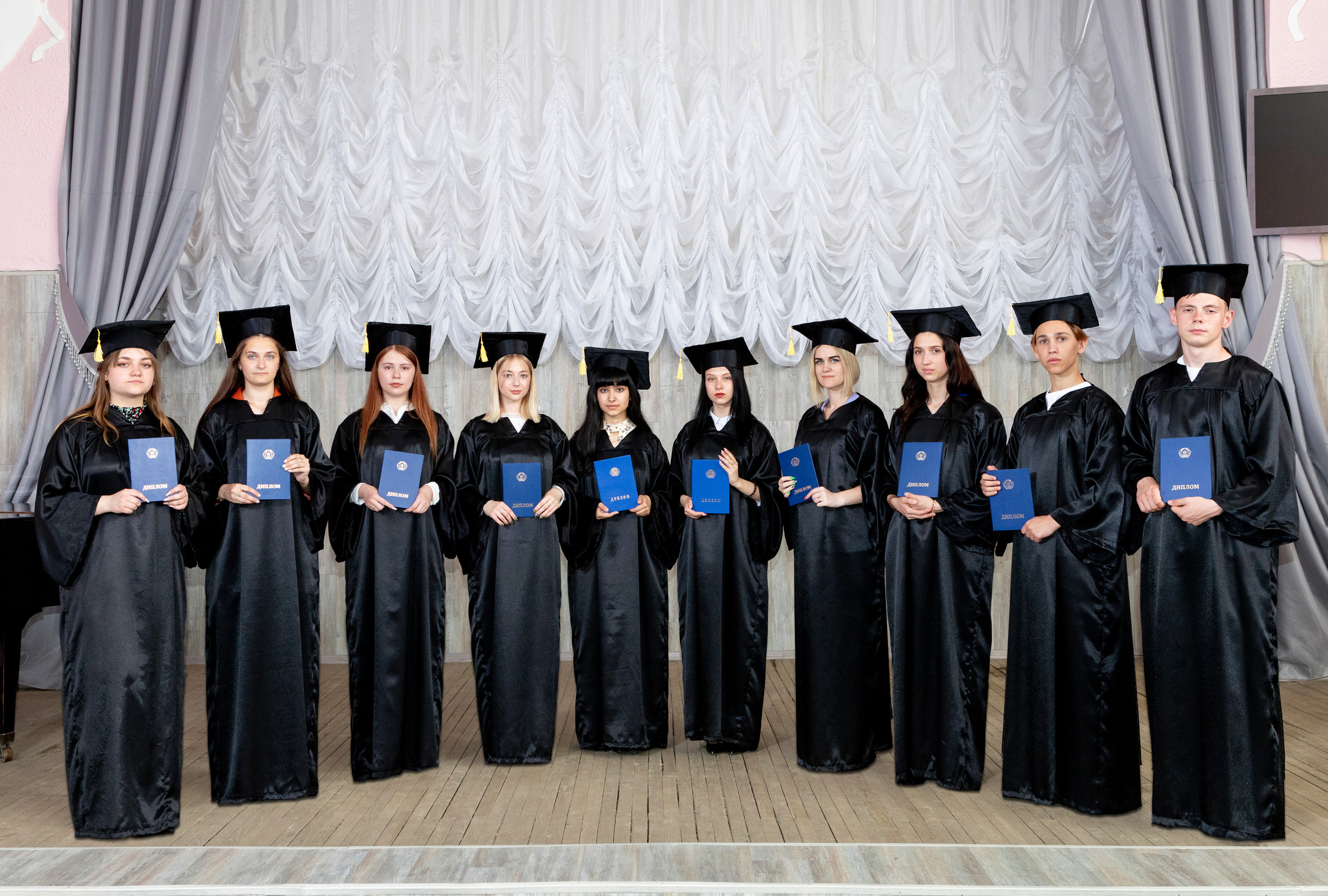 Школьные и выпускные альбомы. Фотограф на выпускной. Фотограф Андрей Лёвкин