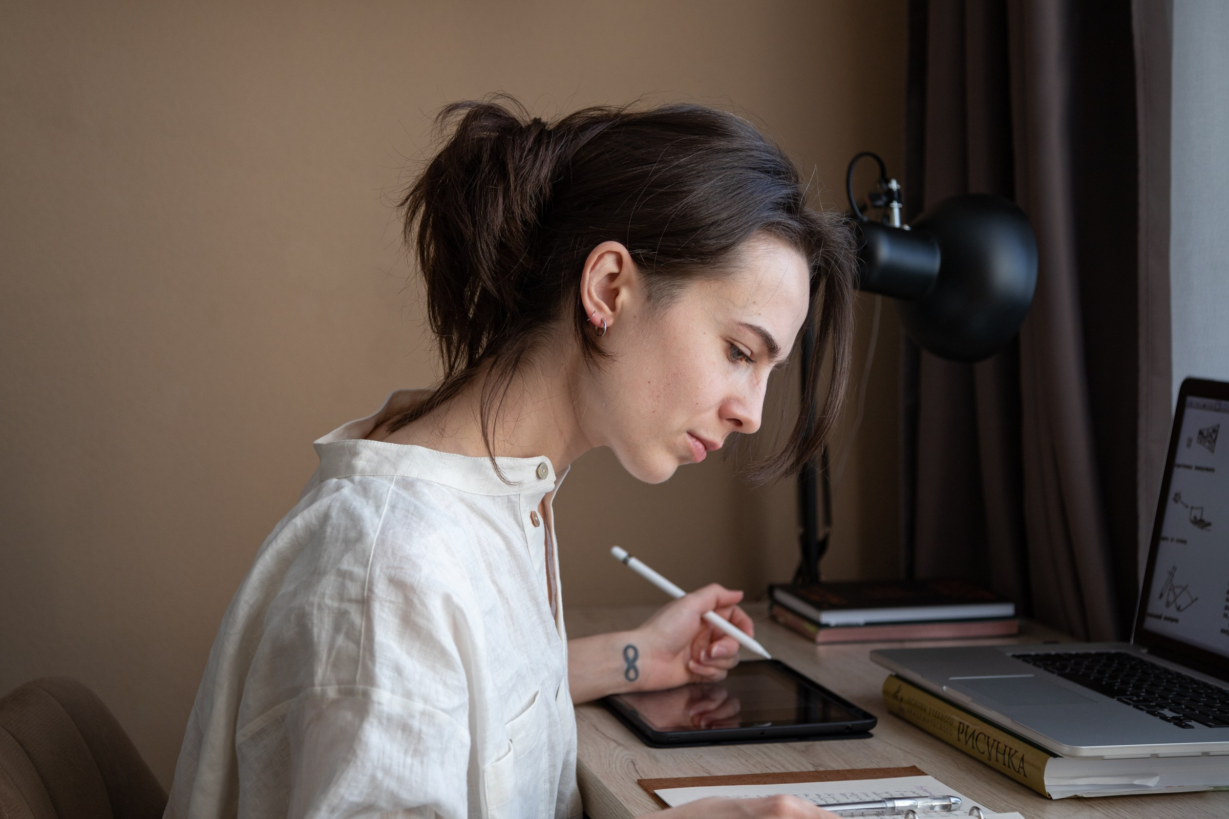 Контакты. Интерьерный и архитектурный фотограф Солодова Алина