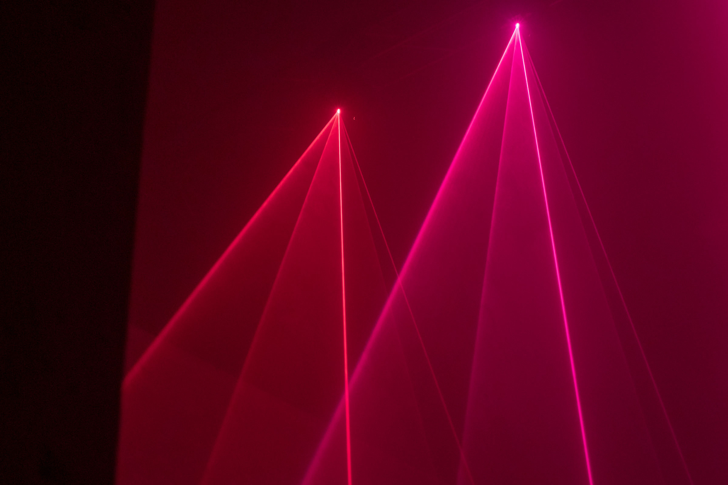 Красный человек 13 — человек новой эпохи. Артём Линейцев, фотограф