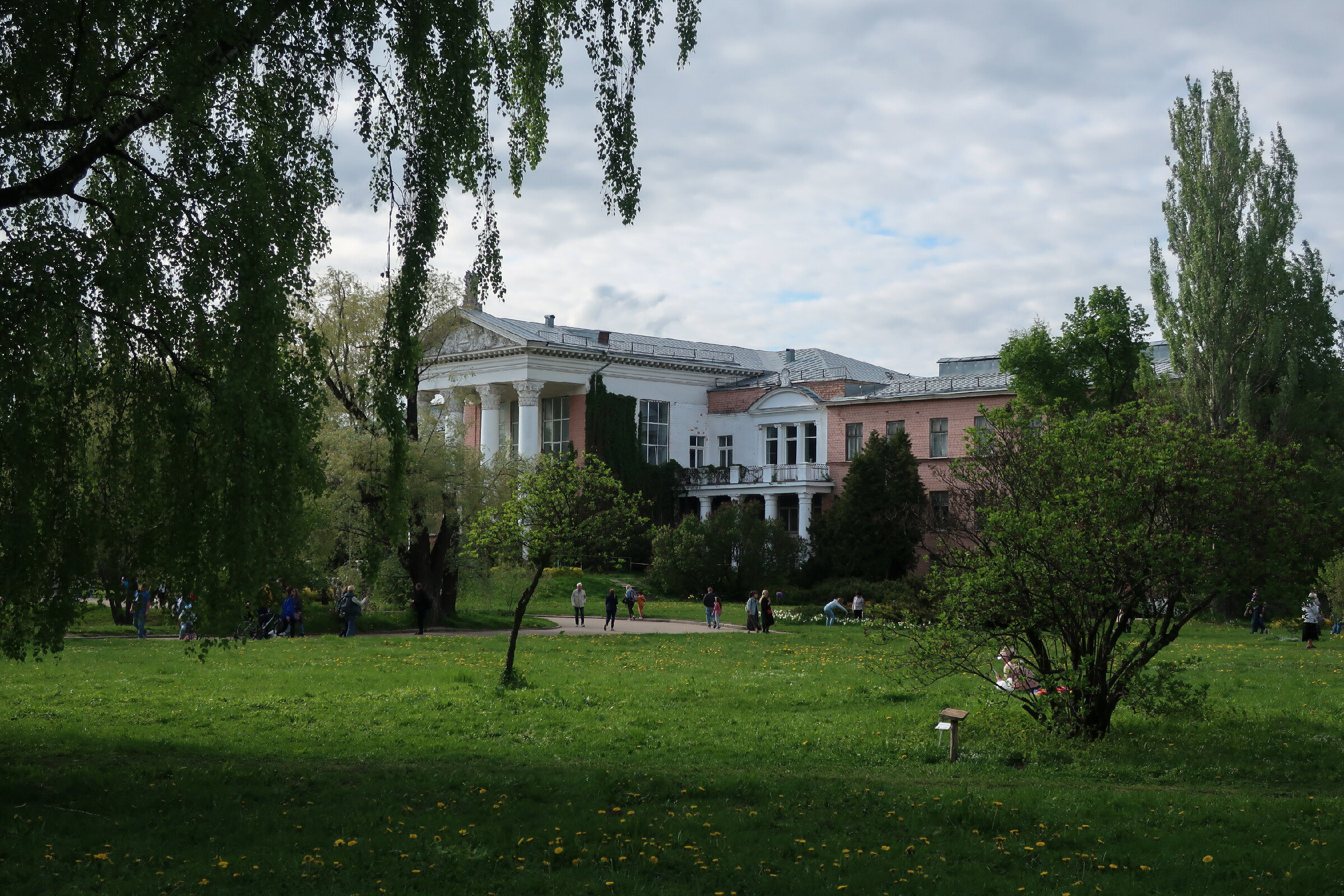Фотопрогулка по Главному ботаническому саду им. Цицина в Москве. Проект «Фотокладовка»: блог уличной фотографии в формате street photo
