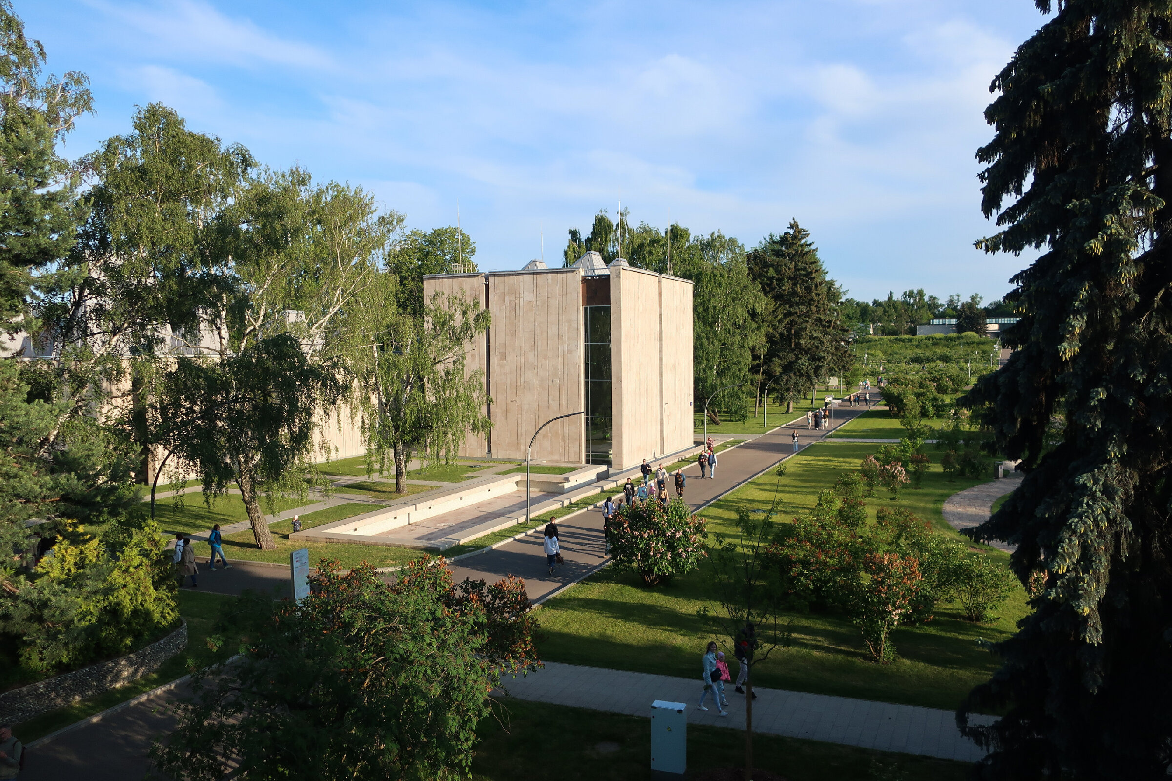 Лента Мёбиуса на ВДНХ — новый бесплатный аттракцион. Проект «Фотокладовка»: блог уличной фотографии в формате street photo