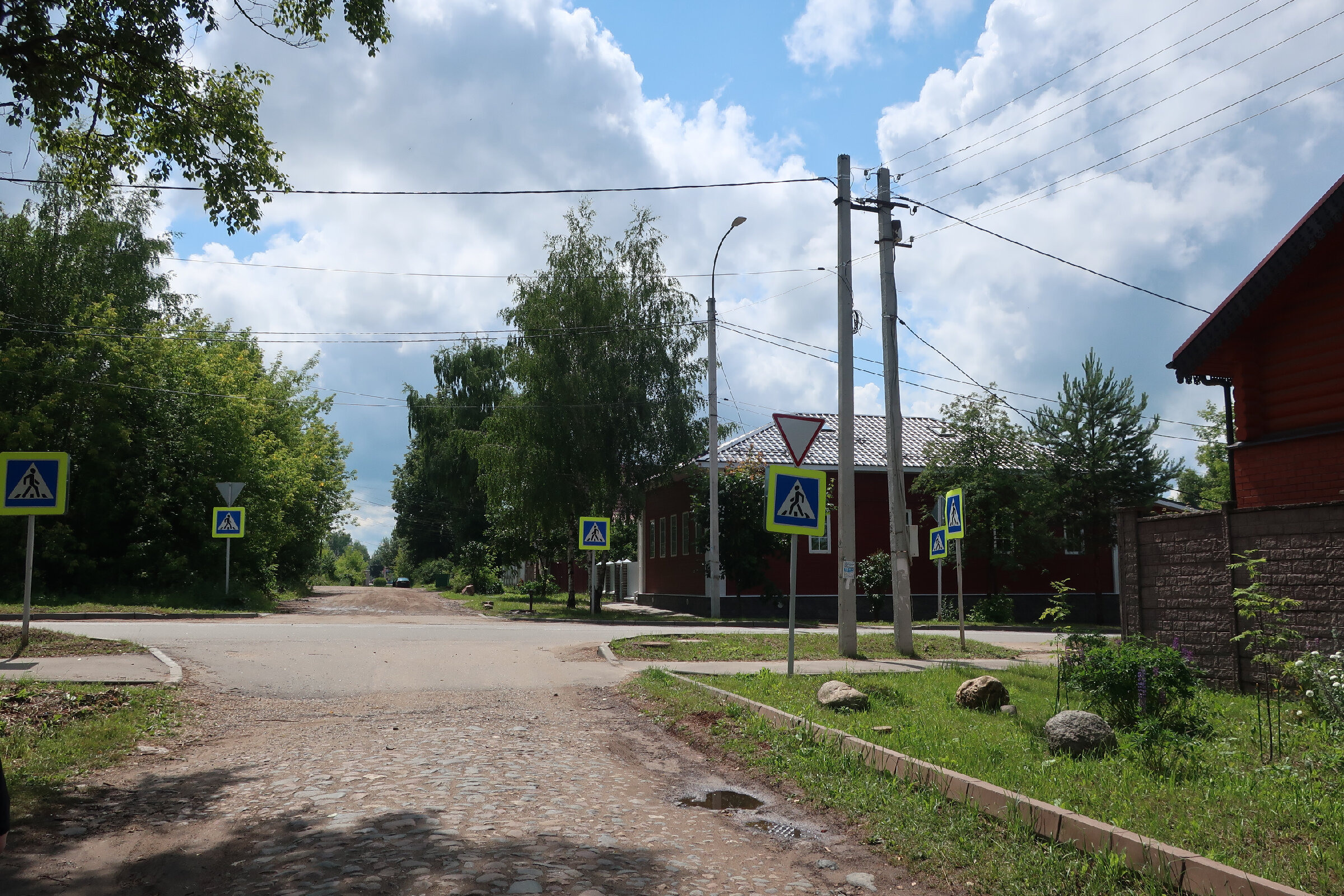 Калязин — город с непростой судьбой. Проект «Фотокладовка»: блог уличной фотографии в формате street photo