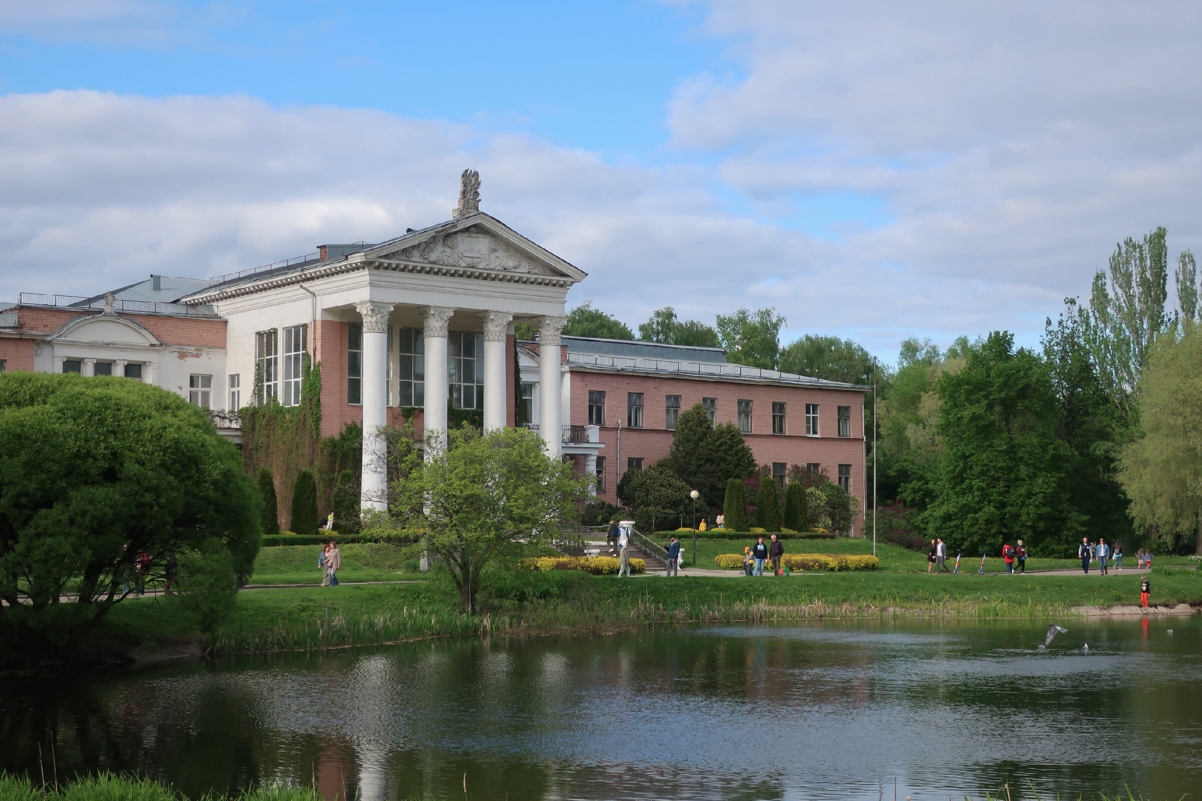 Фотопрогулка по Главному ботаническому саду им. Цицина в Москве. Проект «Фотокладовка»: блог уличной фотографии в формате street photo