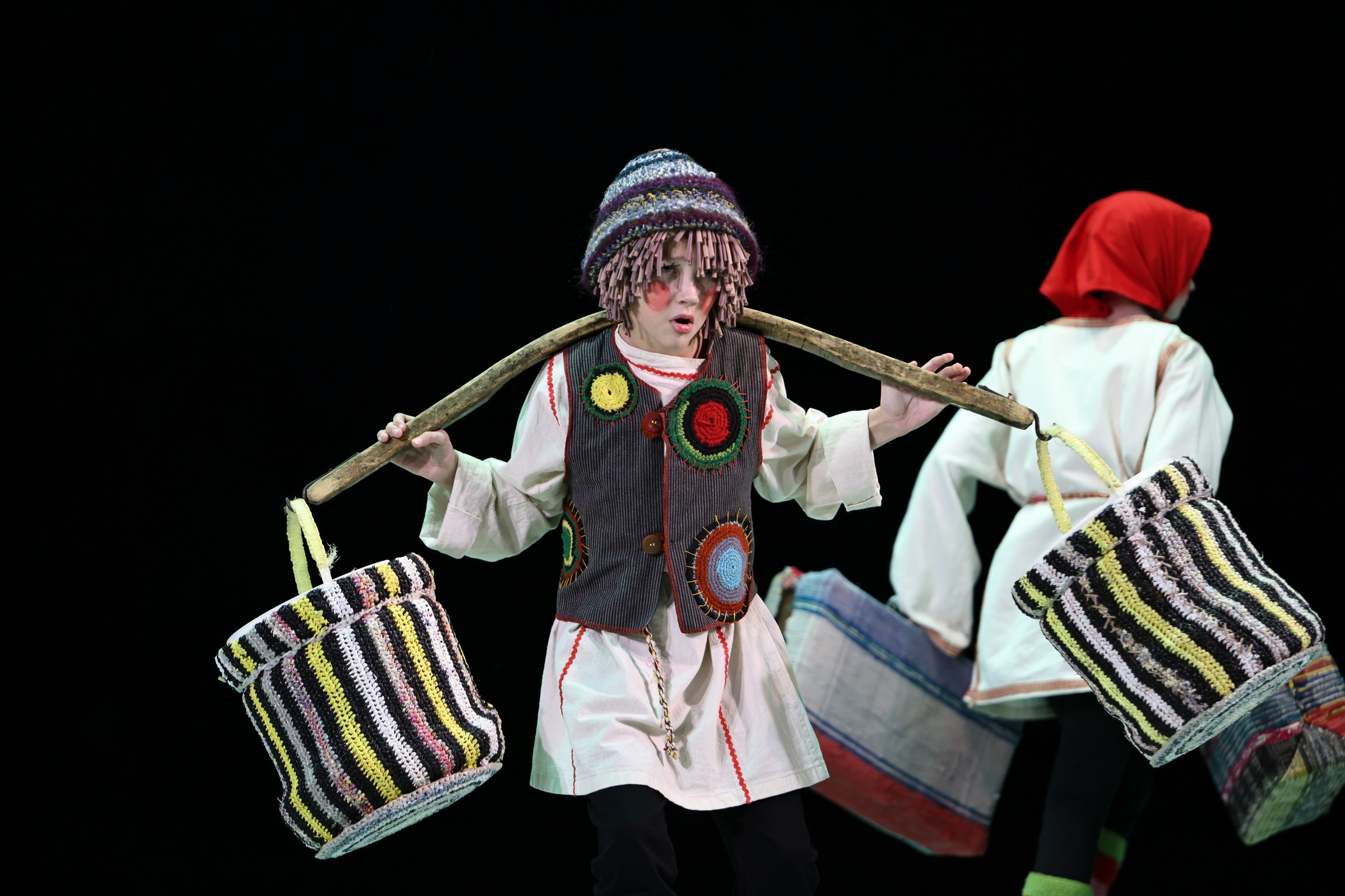 Имидж Технологии — Производство сувенирных магнитов, заливных этикеток и значков. Репортажная фотография в Кирове Кировской области