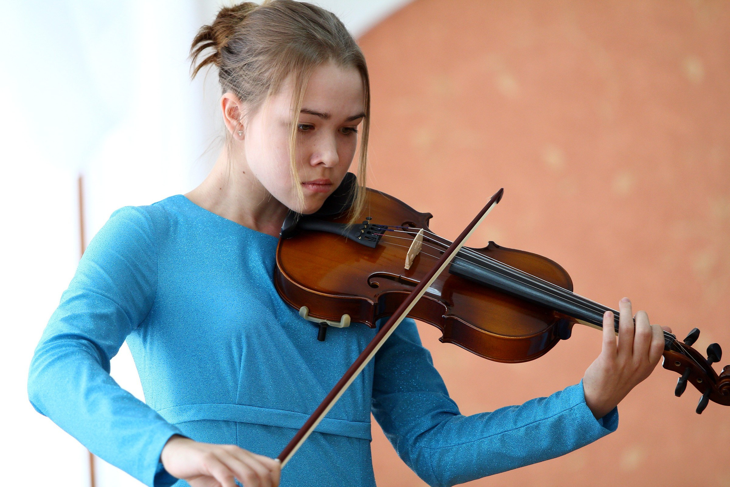 Портретная фотография. Имидж Технологии — Производство сувенирных магнитов, заливных этикеток и значков. Репортажная фотография в Кирове Кировской области