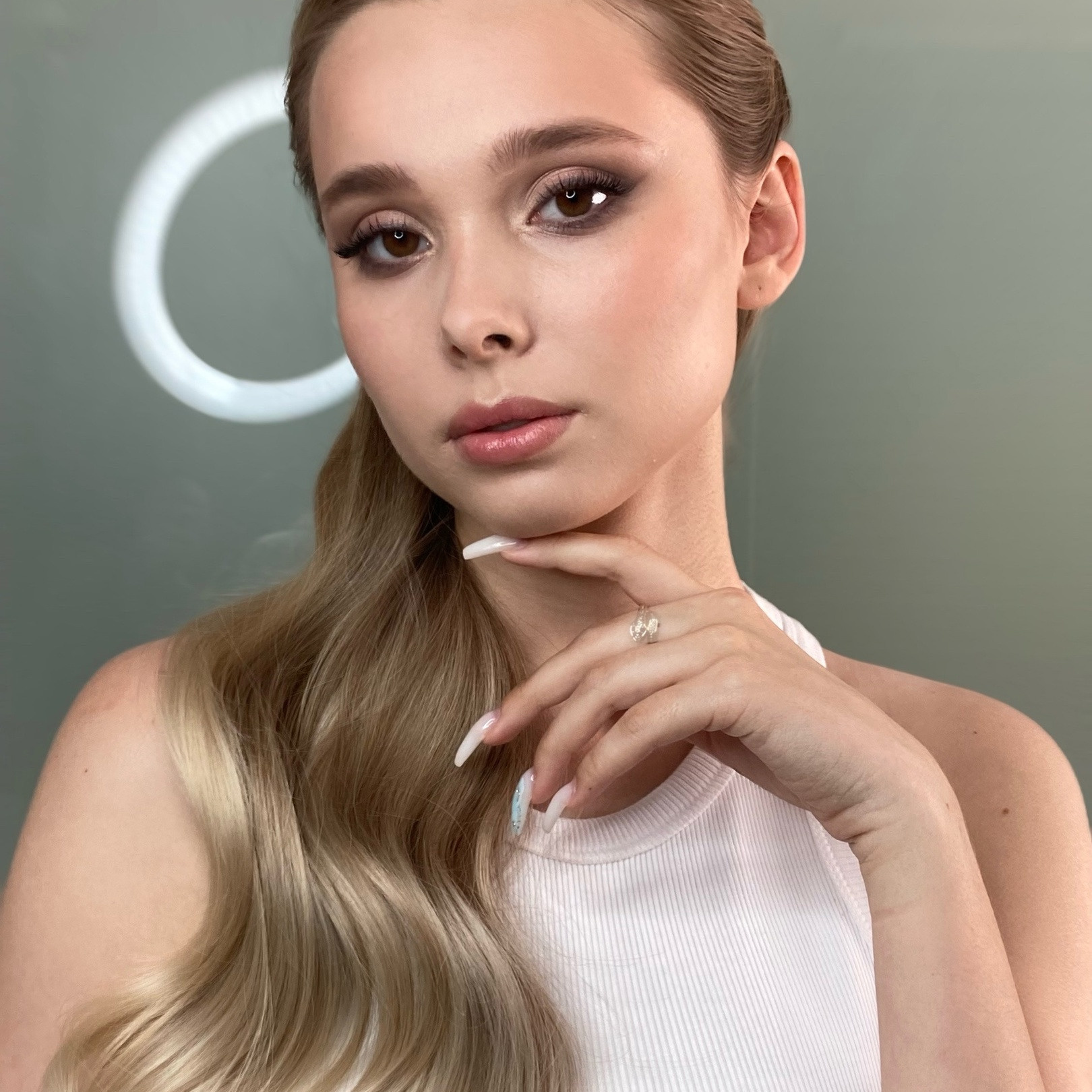 НЕЖНЫЙ ОБРАЗ МАКИЯЖ И УКЛАДКА В МОСКВЕ