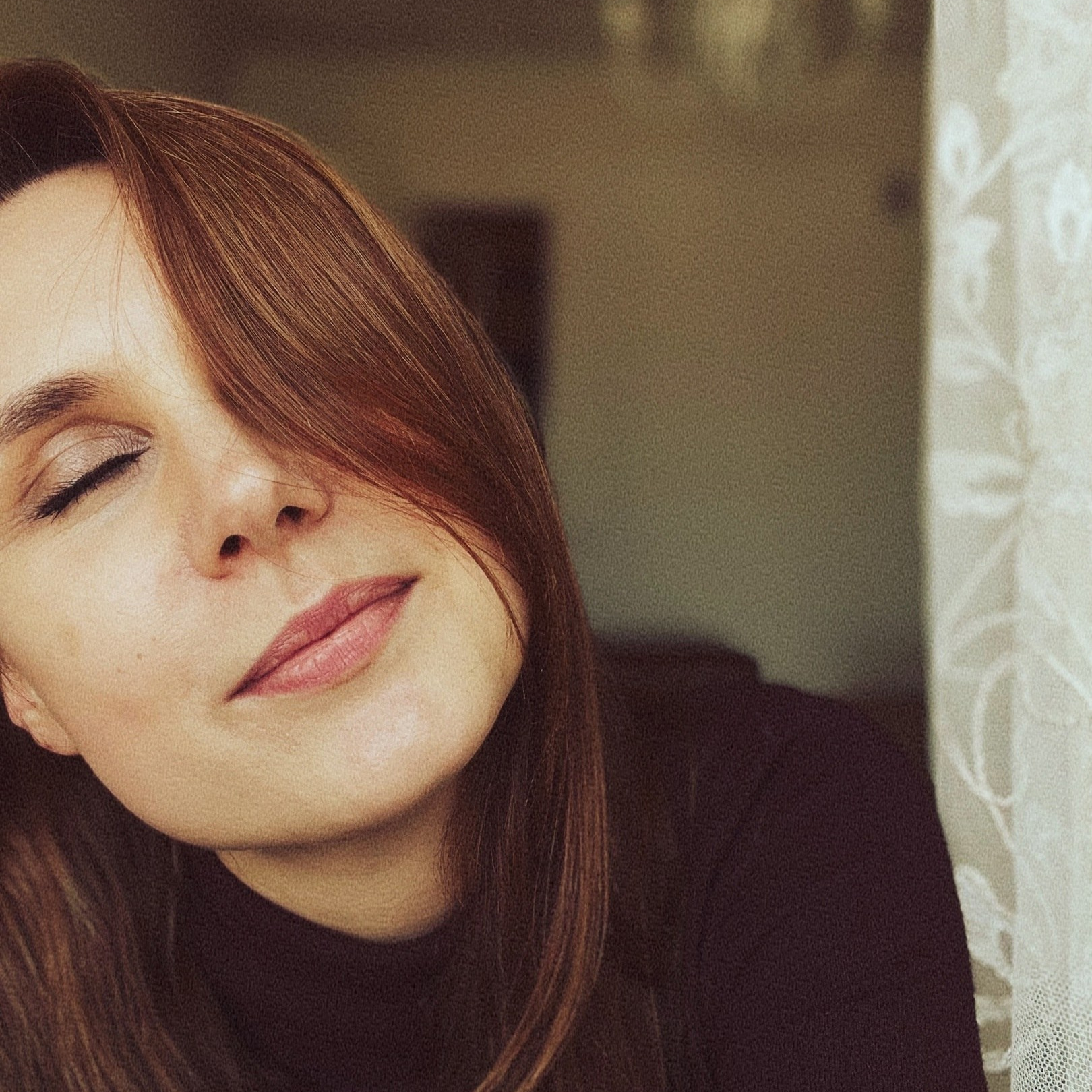 Контакты. Контент фотограф Саша Логвиненко